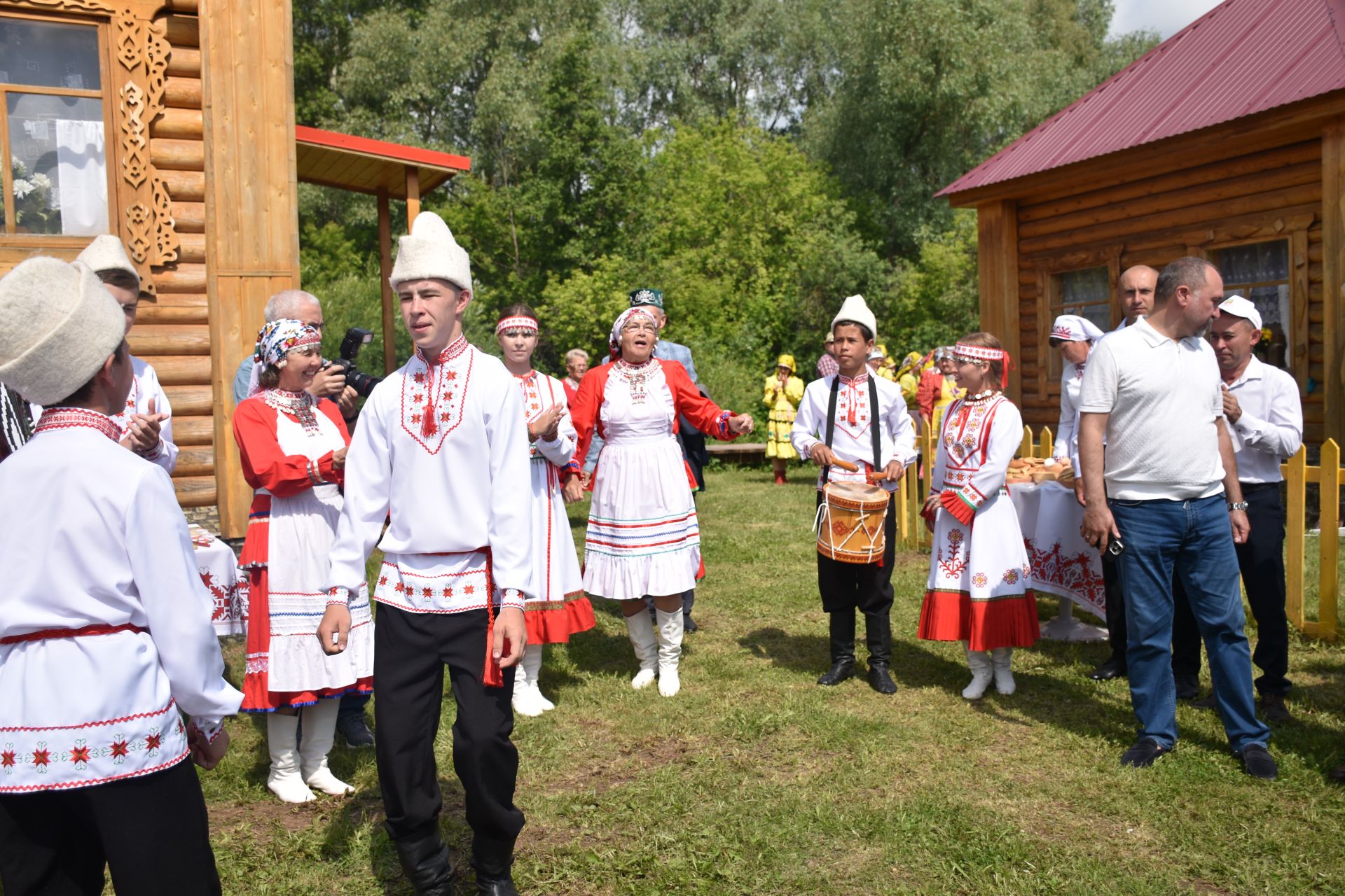 «Аударыш уены», саллы бүләкләр, ат чабышы: Кукмарада Сабан туе узды