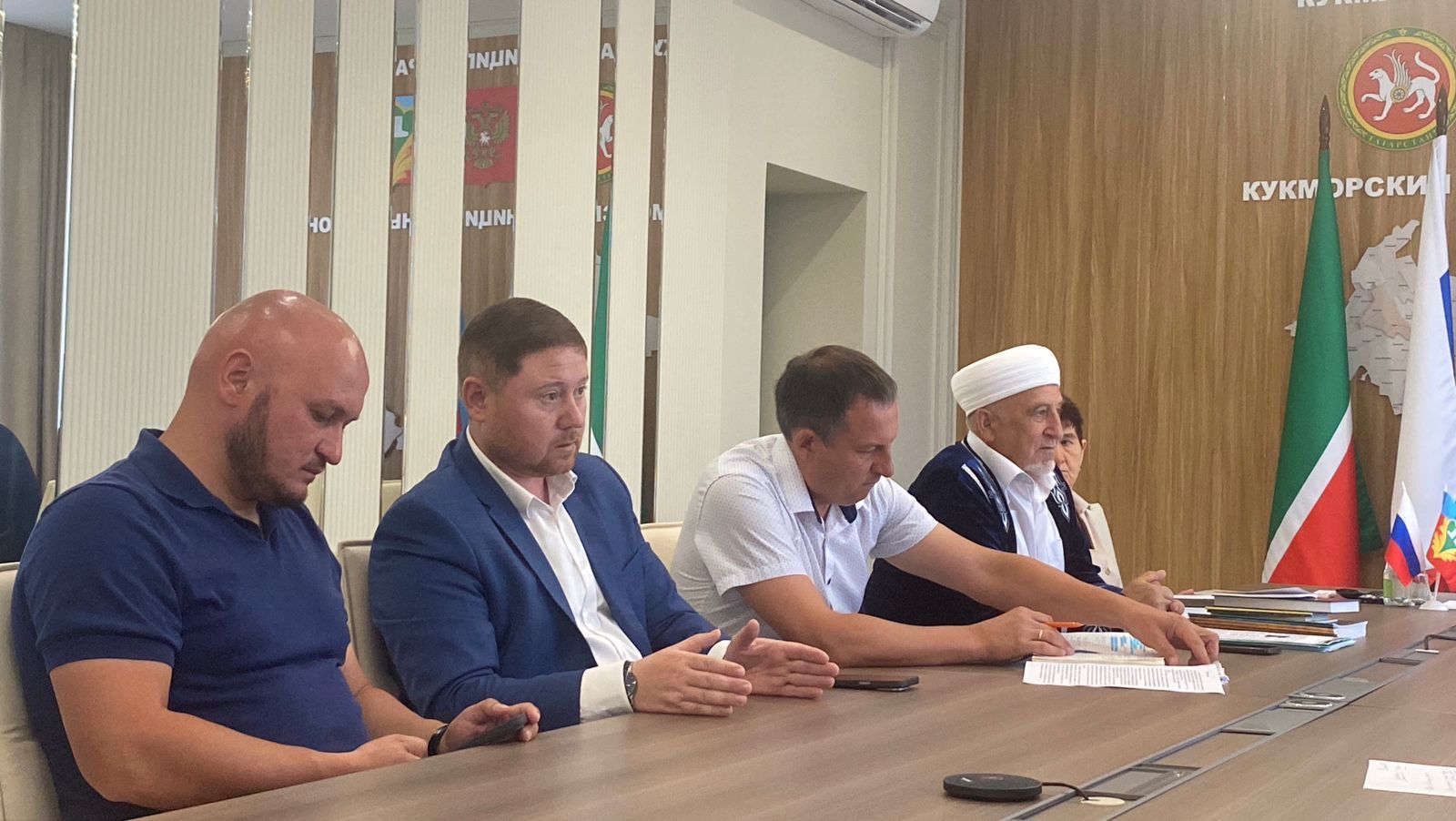 В Кукморе обсудили духовно-нравственное воспитание и сохранение татарских обычаев