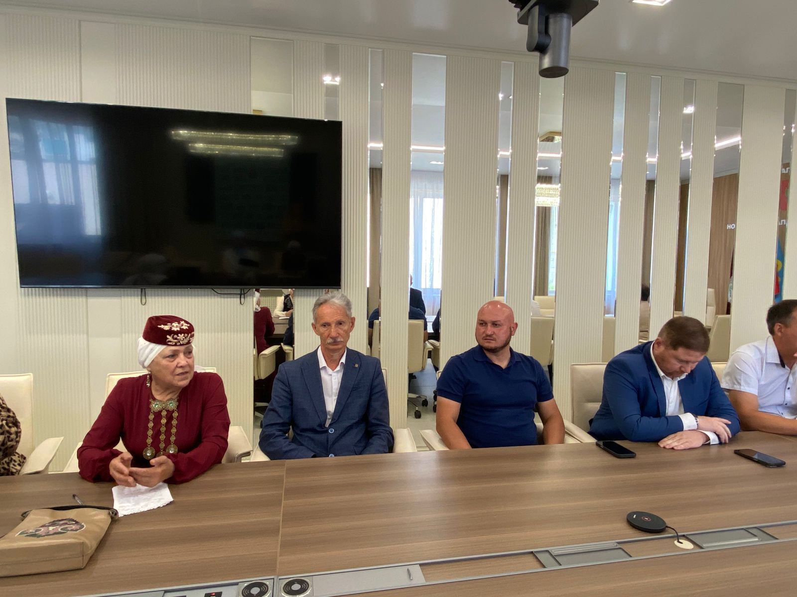 Кукмарада рухи-әхлакый тәрбия бирү һәм татар халкының гореф-гадәтләрен саклау турында фикер алыштылар