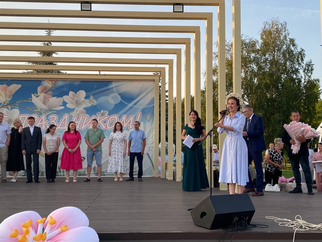 Гаилә - тормышның нигезе: Кукмараның Комсомол мәйданында бәйрәм чарасы узды