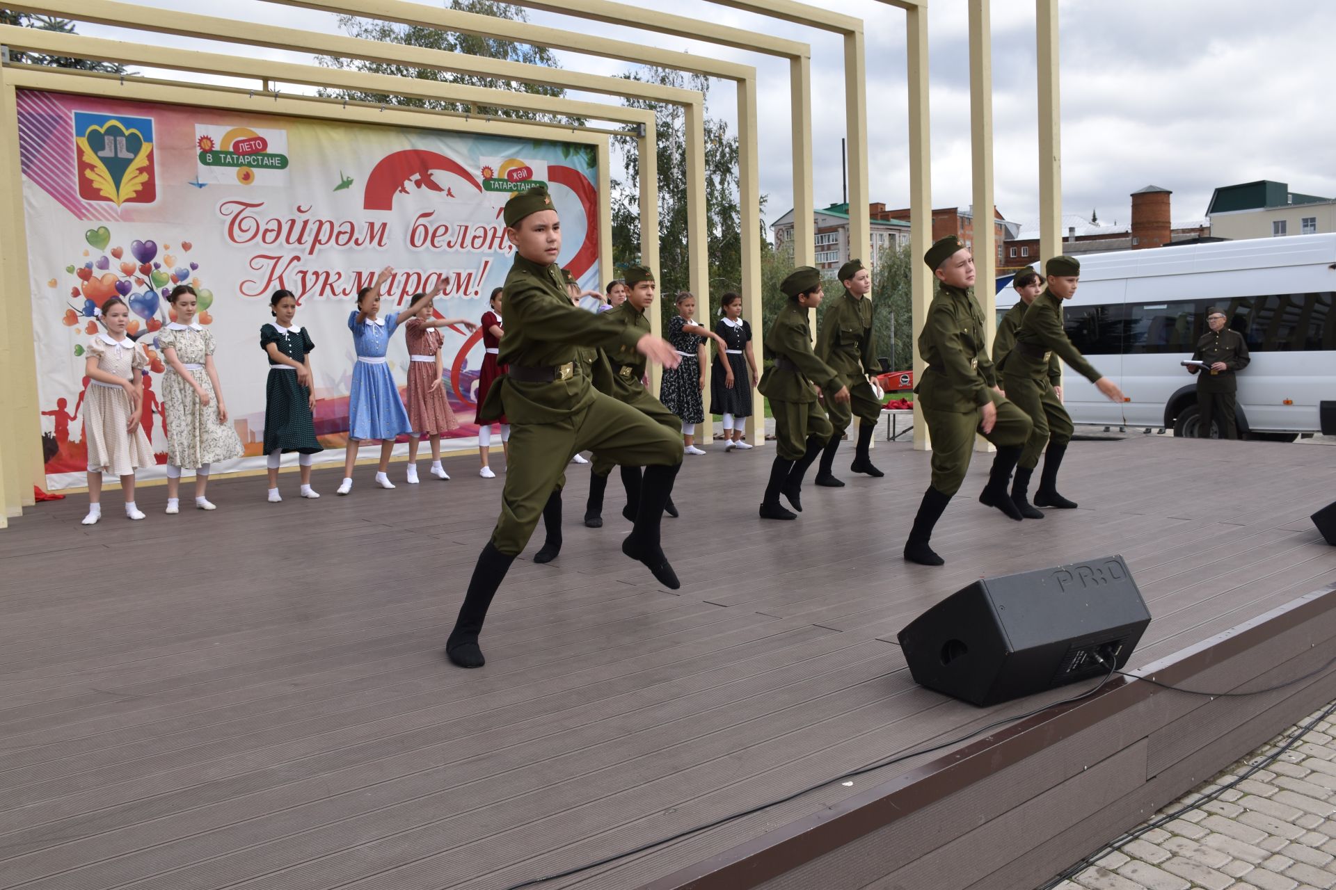 В Кукморе отметили День Флага России