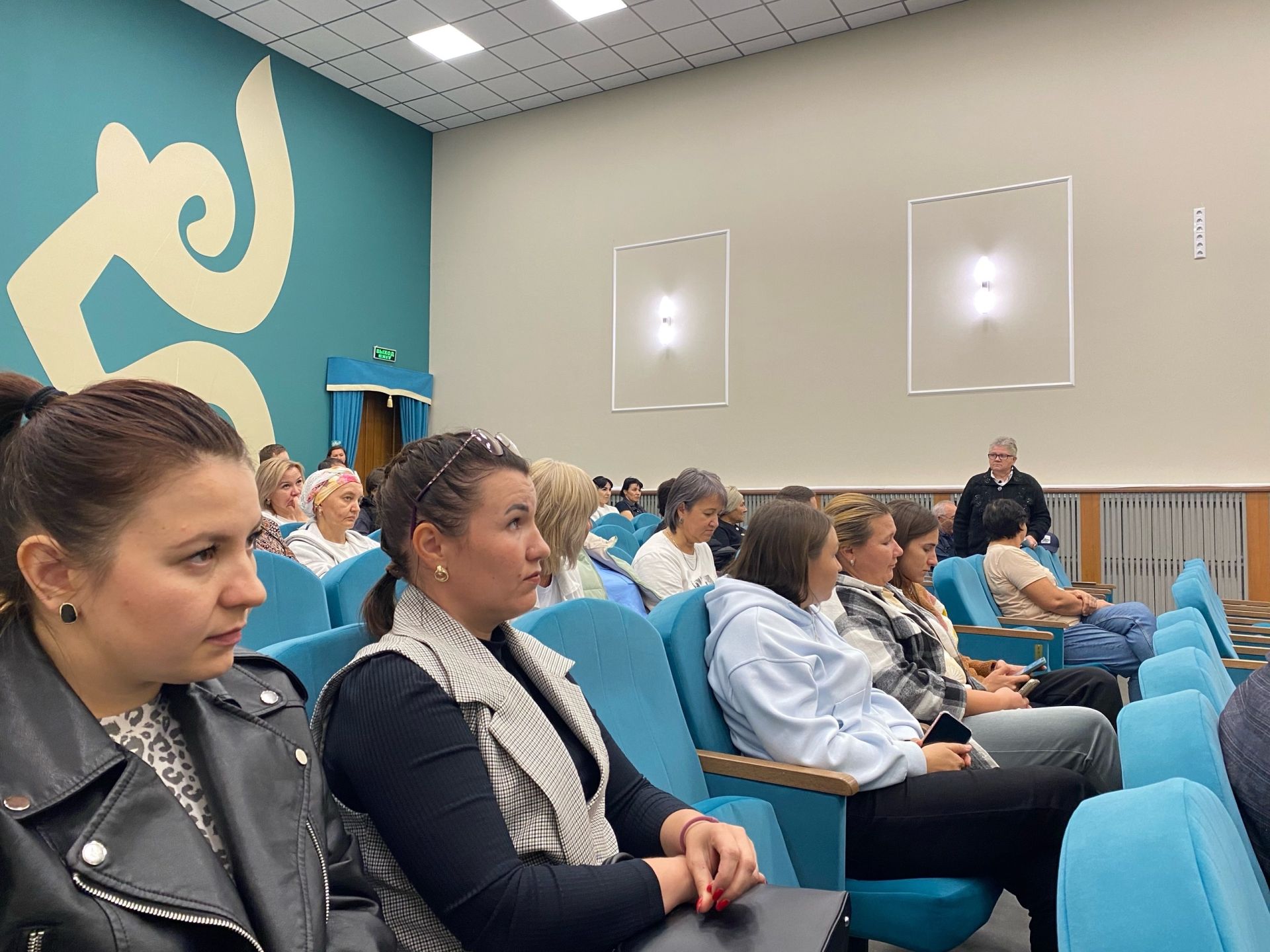 Манзарас авылында халык жыены узды