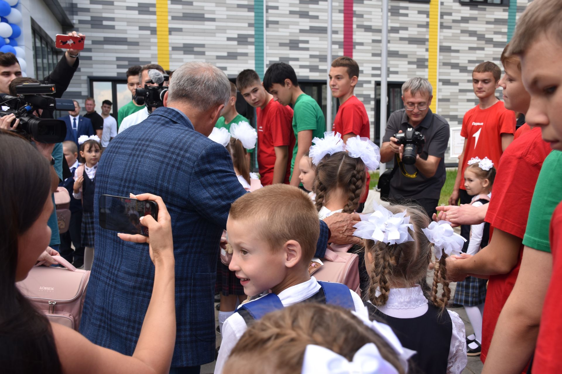 Татарстан Республикасы Рәисе Рөстәм Миңнеханов Кукмара 3нче урта мәктәбенең яңа корпусын ачты