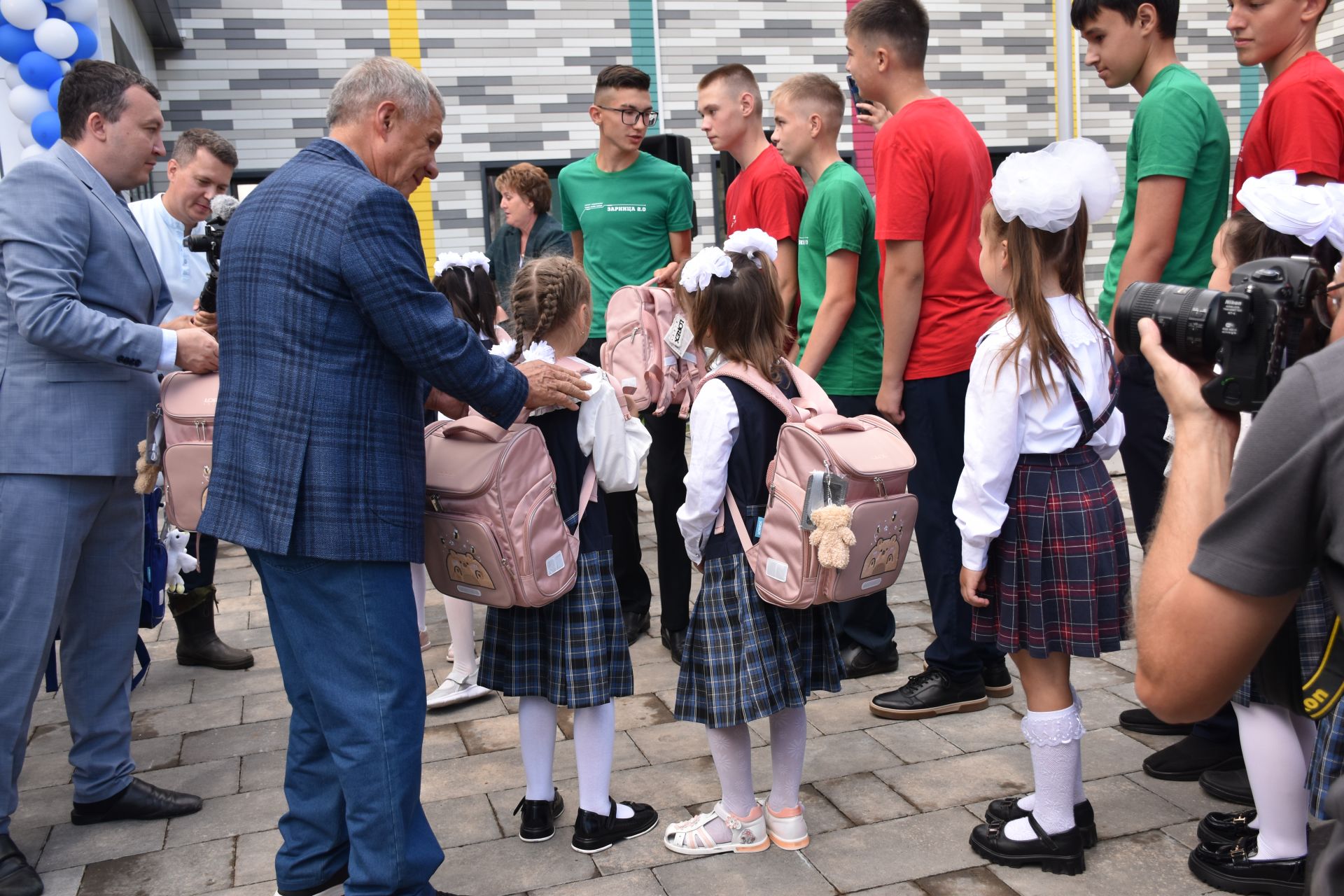 Татарстан Республикасы Рәисе Рөстәм Миңнеханов Кукмара 3нче урта мәктәбенең яңа корпусын ачты