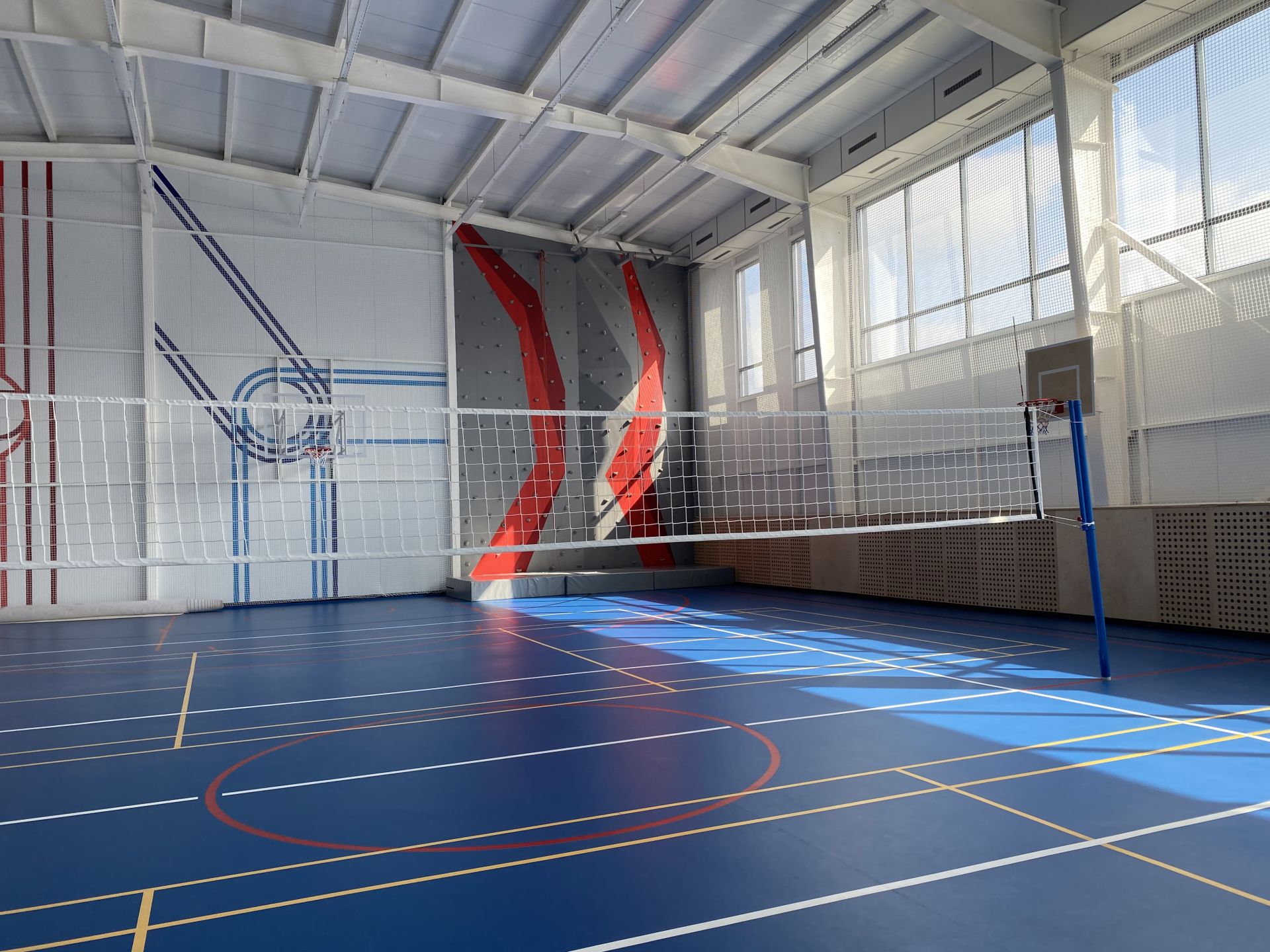 Сергей Димитриев и Ильнар Хафизов осмотрели спорткомплекс «Ялкын» и футбольный манеж «Урал»