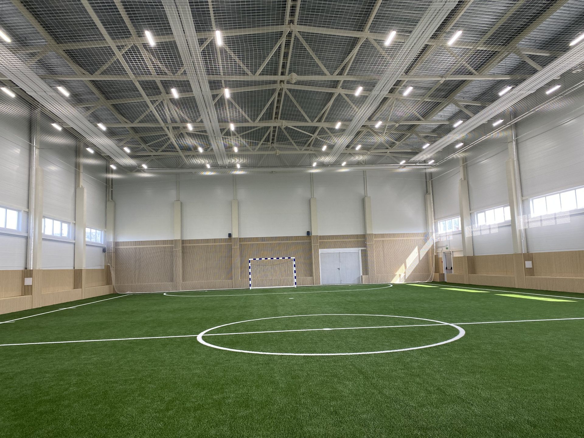 Сергей Димитриев и Ильнар Хафизов осмотрели спорткомплекс «Ялкын» и футбольный манеж «Урал»