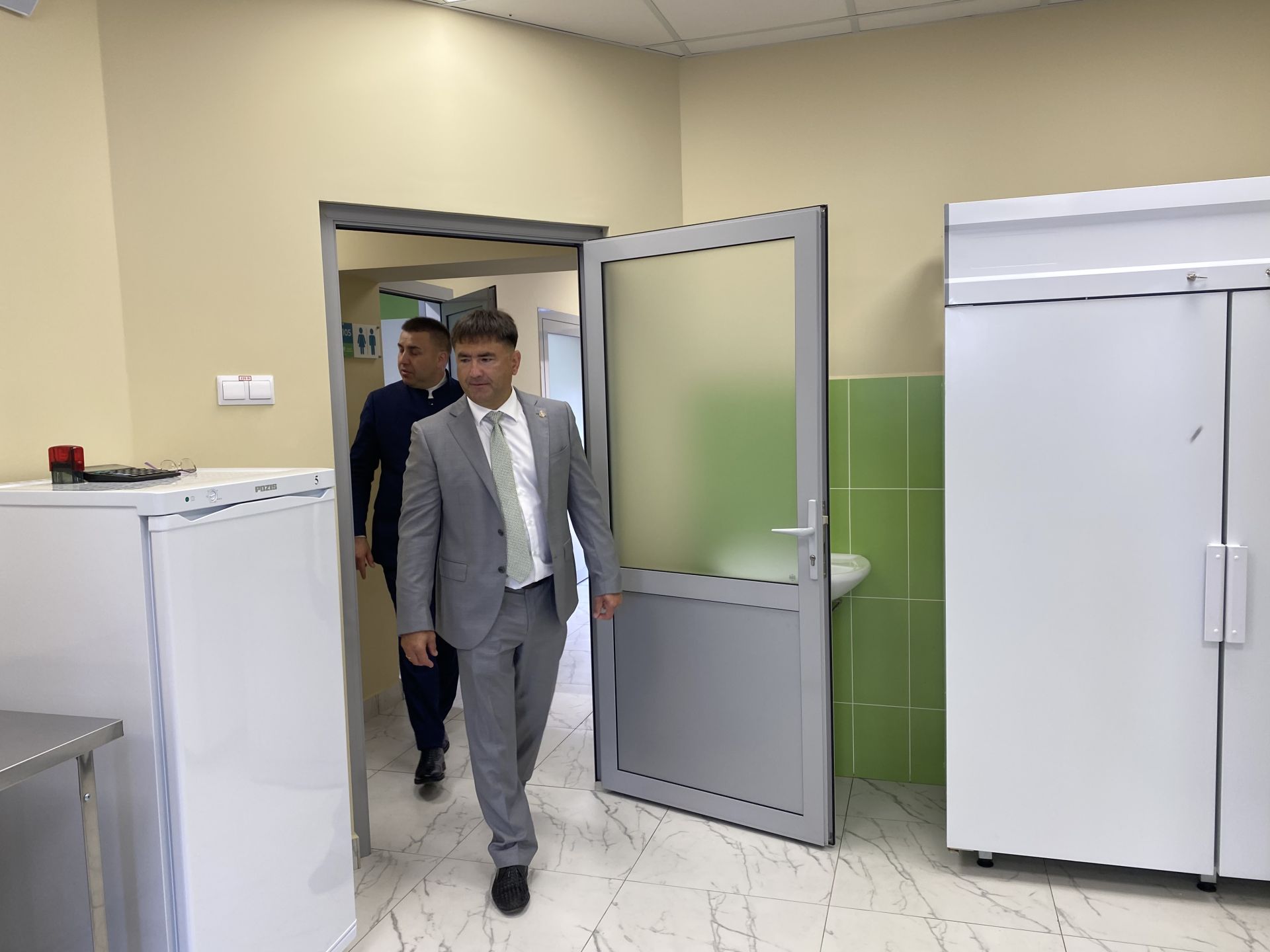 В Кукморе открыли обновленный молочно-раздаточный пункт ЦРБ
