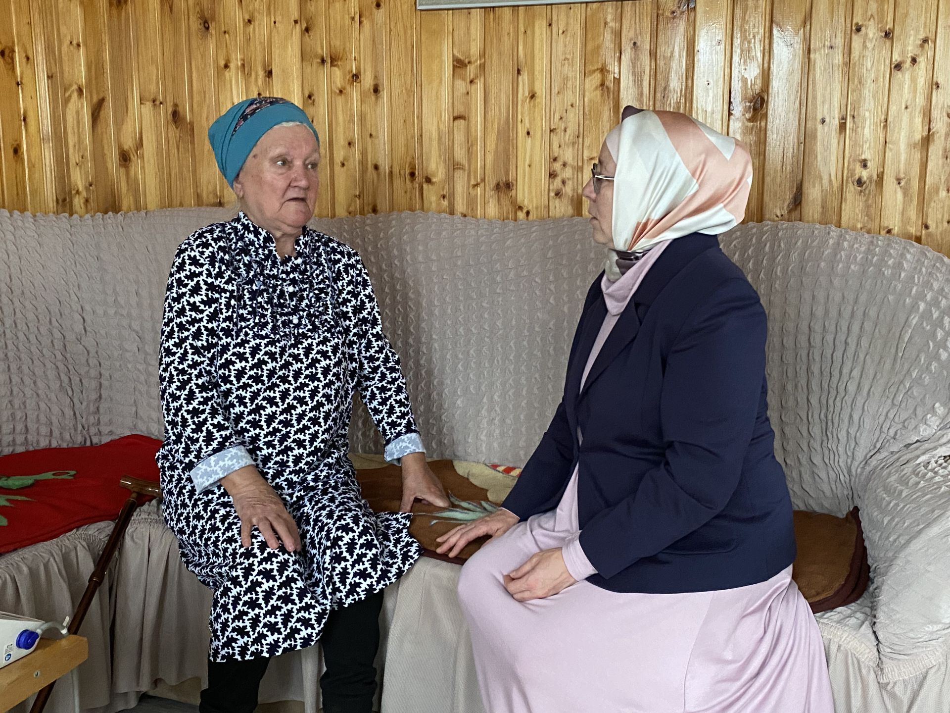 Кукмара районында опека һәм попечительлек бүлеге өлкәннәрне тәбрикләде