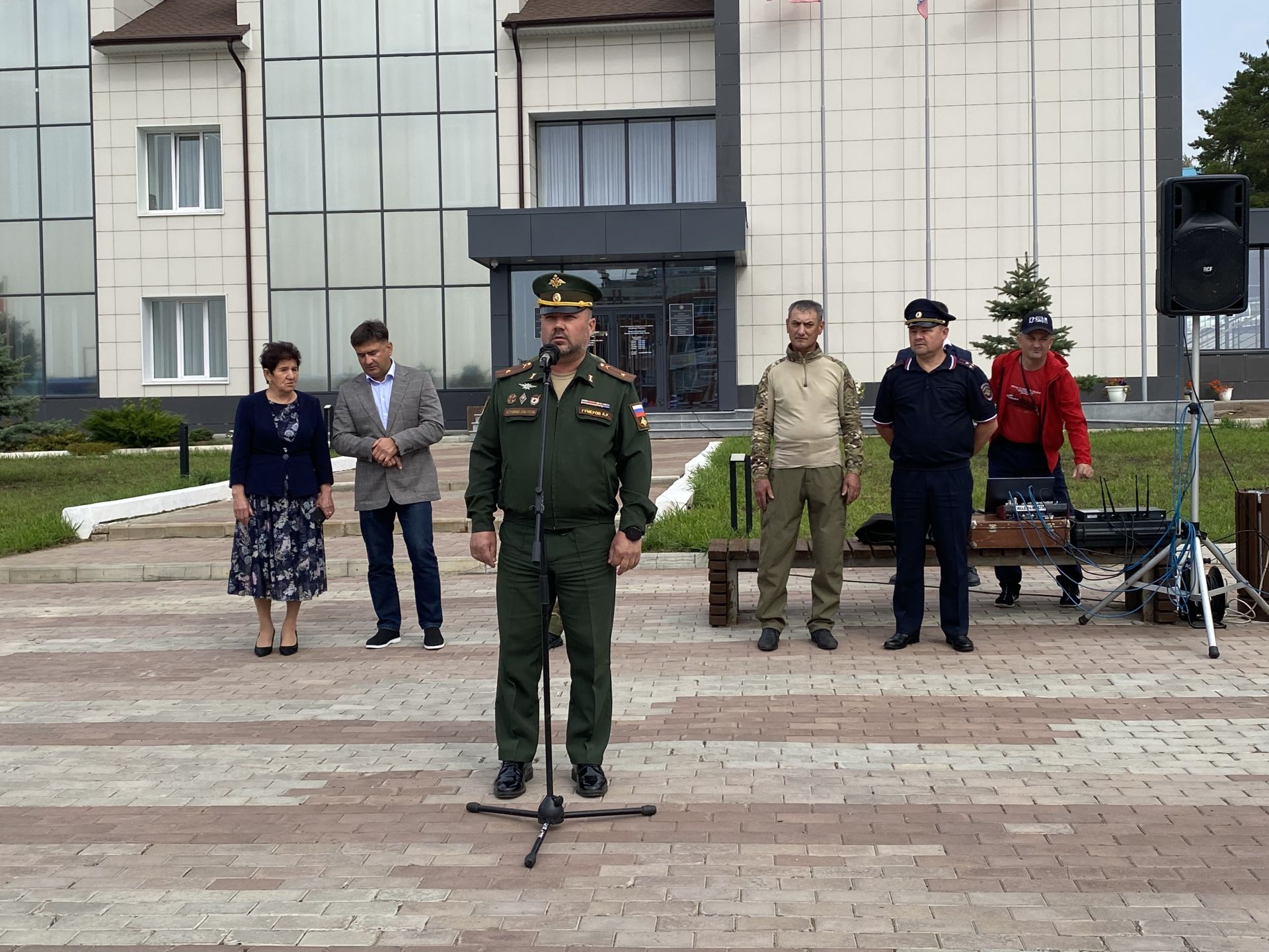 Кукмарадан махсус хәрби операциягә чираттагы машина озатылды