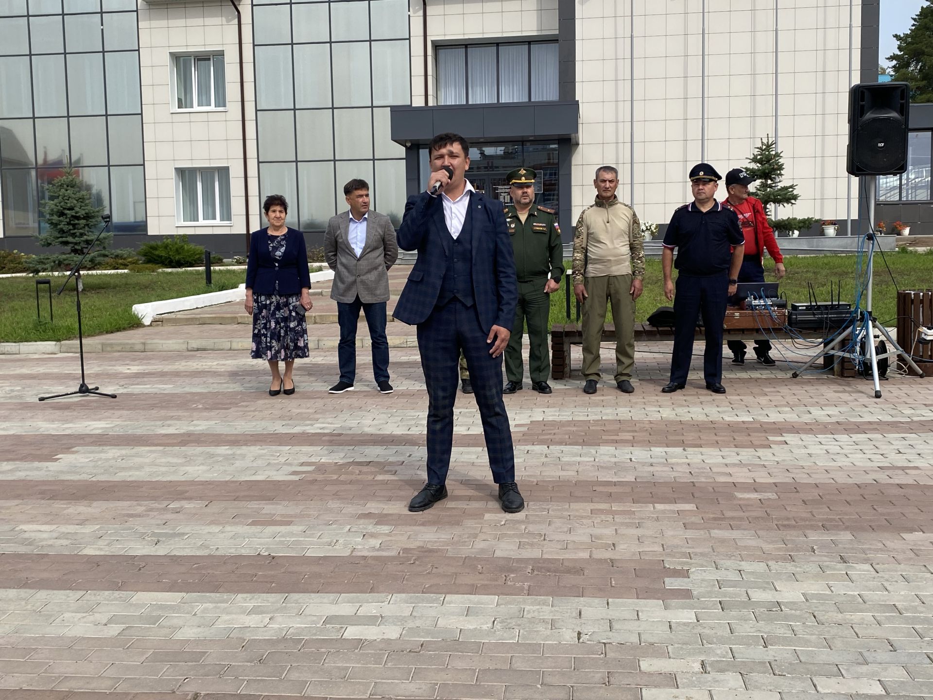 Кукмарадан махсус хәрби операциягә чираттагы машина озатылды