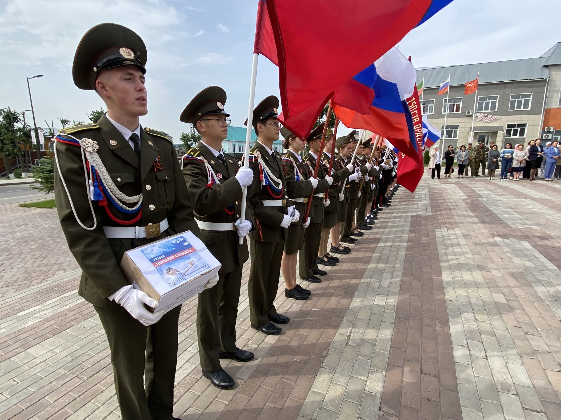Из Кукмора в зону СВО отправили еще один автомобиль