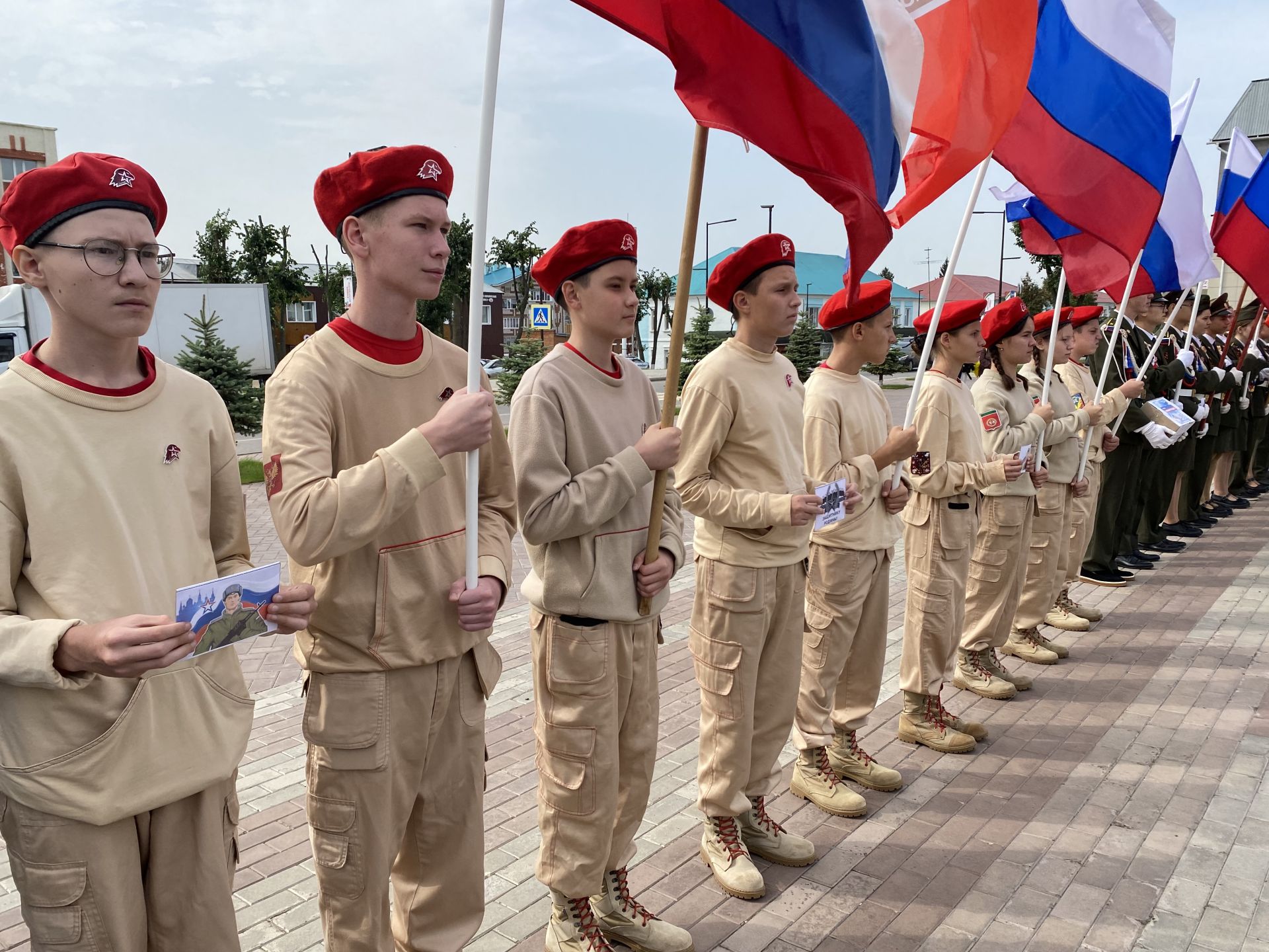 Кукмарадан махсус хәрби операциягә чираттагы машина озатылды