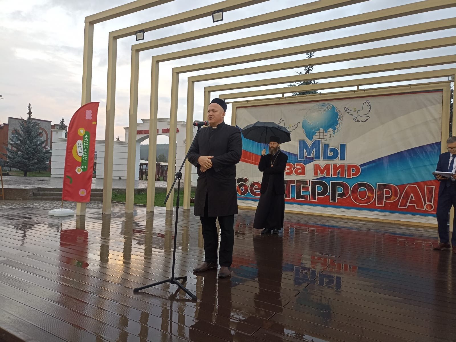 В Кукморе почтили память жертв теракта в Беслане