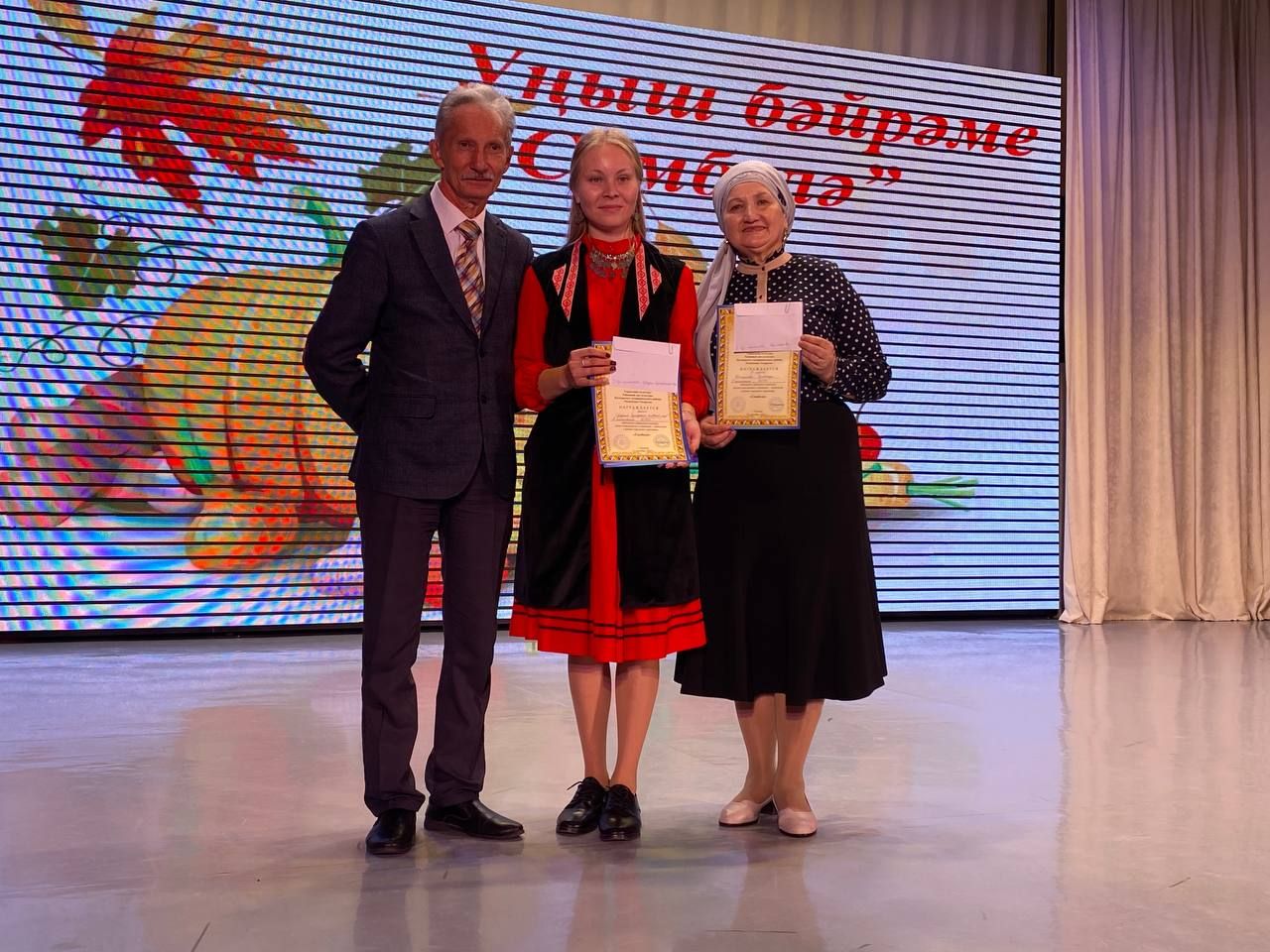 «Сумбеля»: в Кукморе отметили праздник урожая, объединивший садоводов