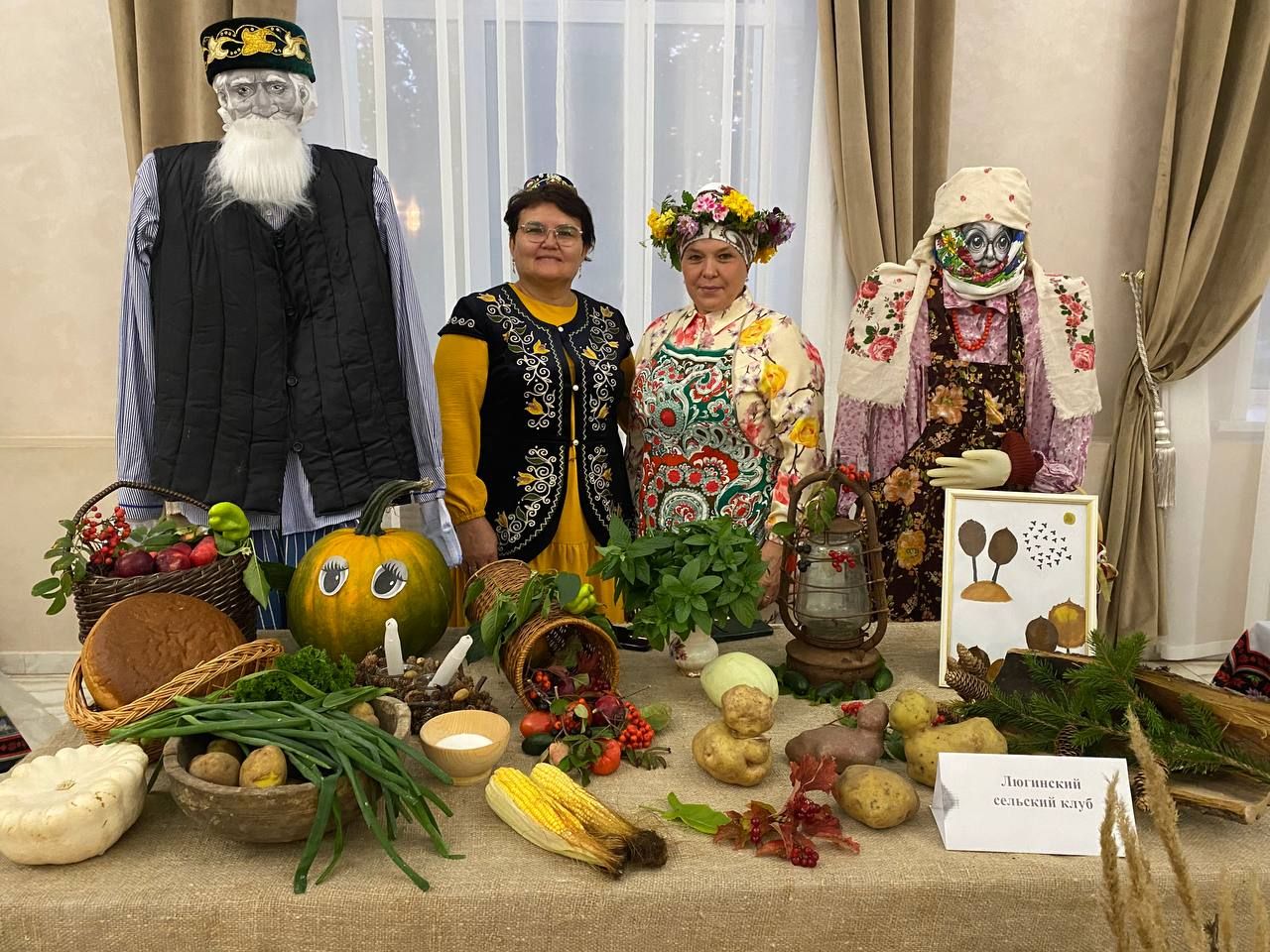 «Сумбеля»: в Кукморе отметили праздник урожая, объединивший садоводов