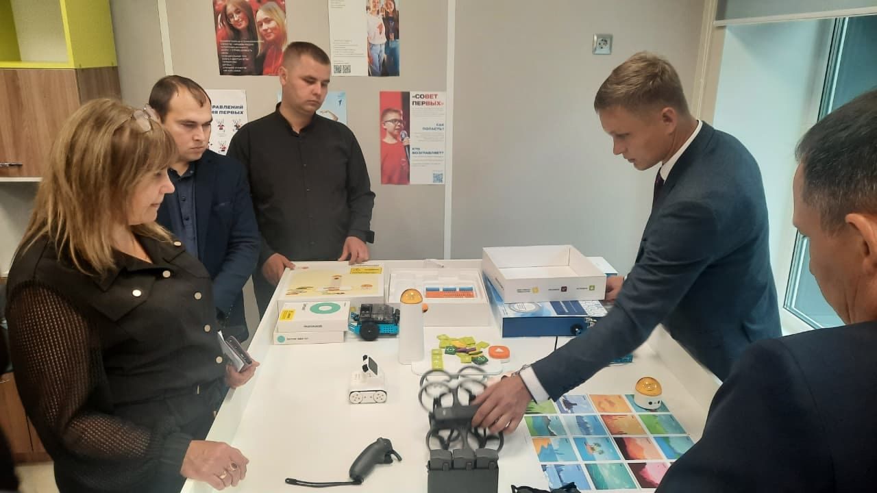 Ядегәр мәктәбендә Теләче һәм Аксубай районнарыннан белем бирү оешмалары җитәкчеләре очрашты