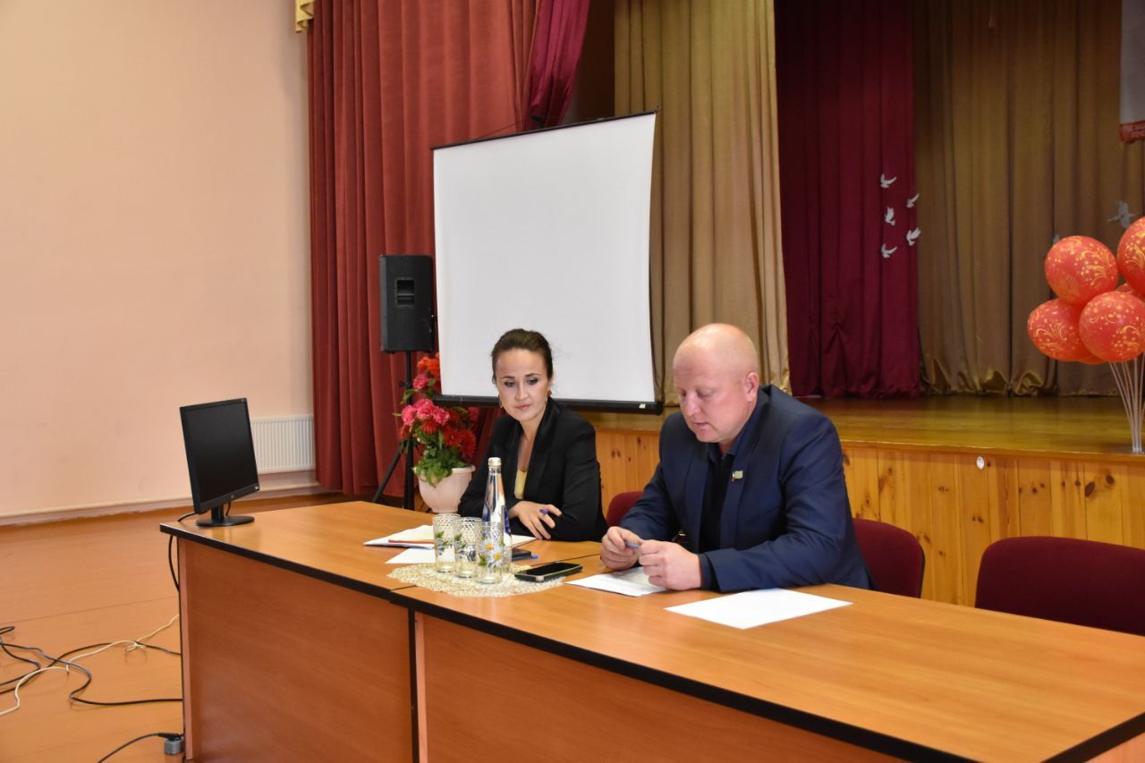 Состояние водоснабжения и дорог: в Среднекуморском сельском поселении прошел сход граждан