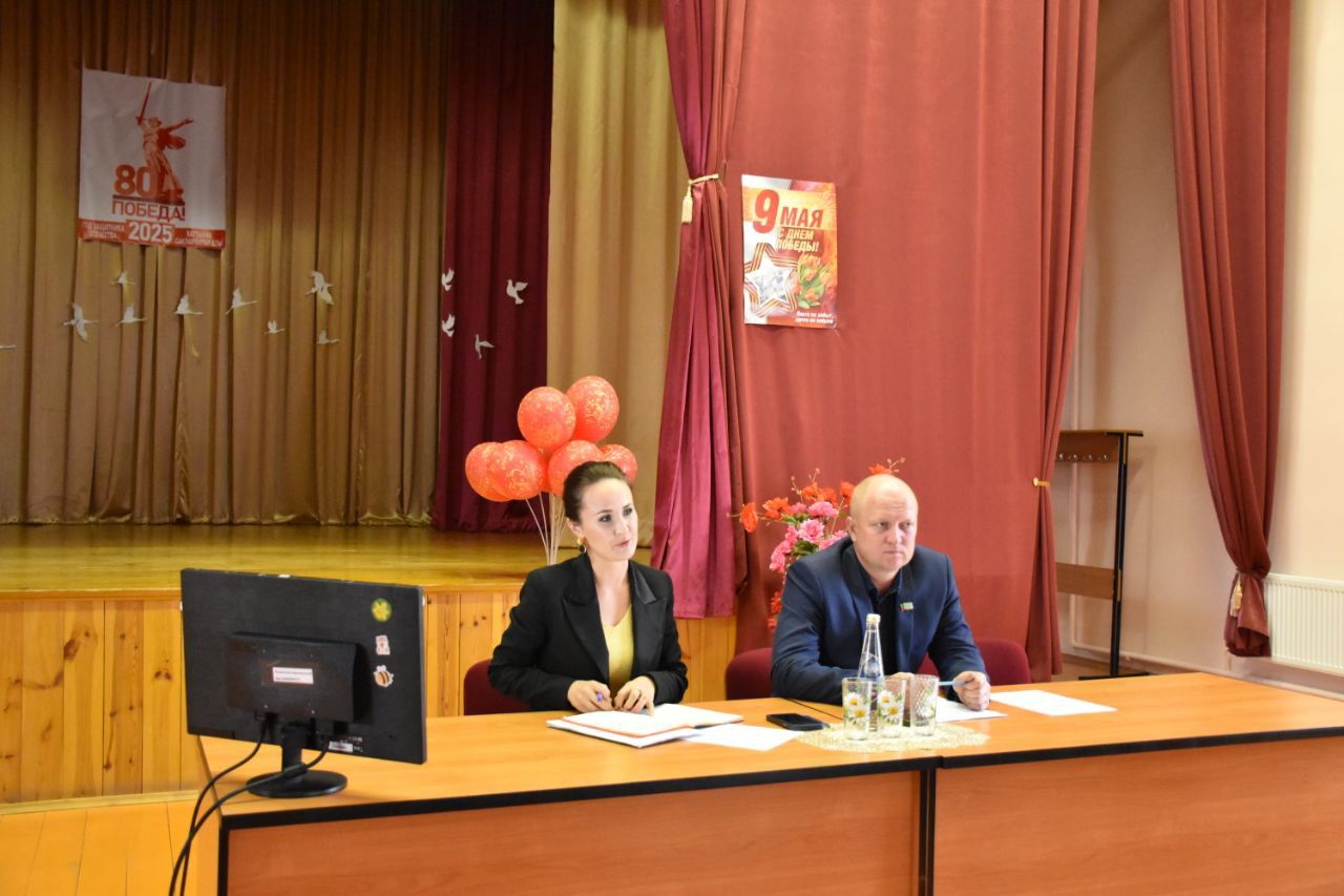 Состояние водоснабжения и дорог: в Среднекуморском сельском поселении прошел сход граждан