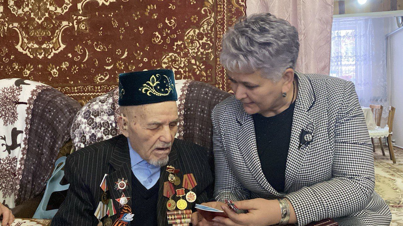 В доме столетнего ветерана звучат песни прошлого: История Габдульвахита Шамсутдинова из Кукморского района