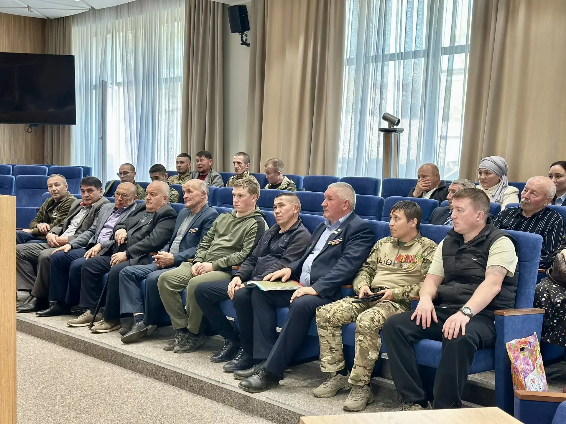 В Кукморском районе обсудили меры поддержки ветеранов СВО и их семей