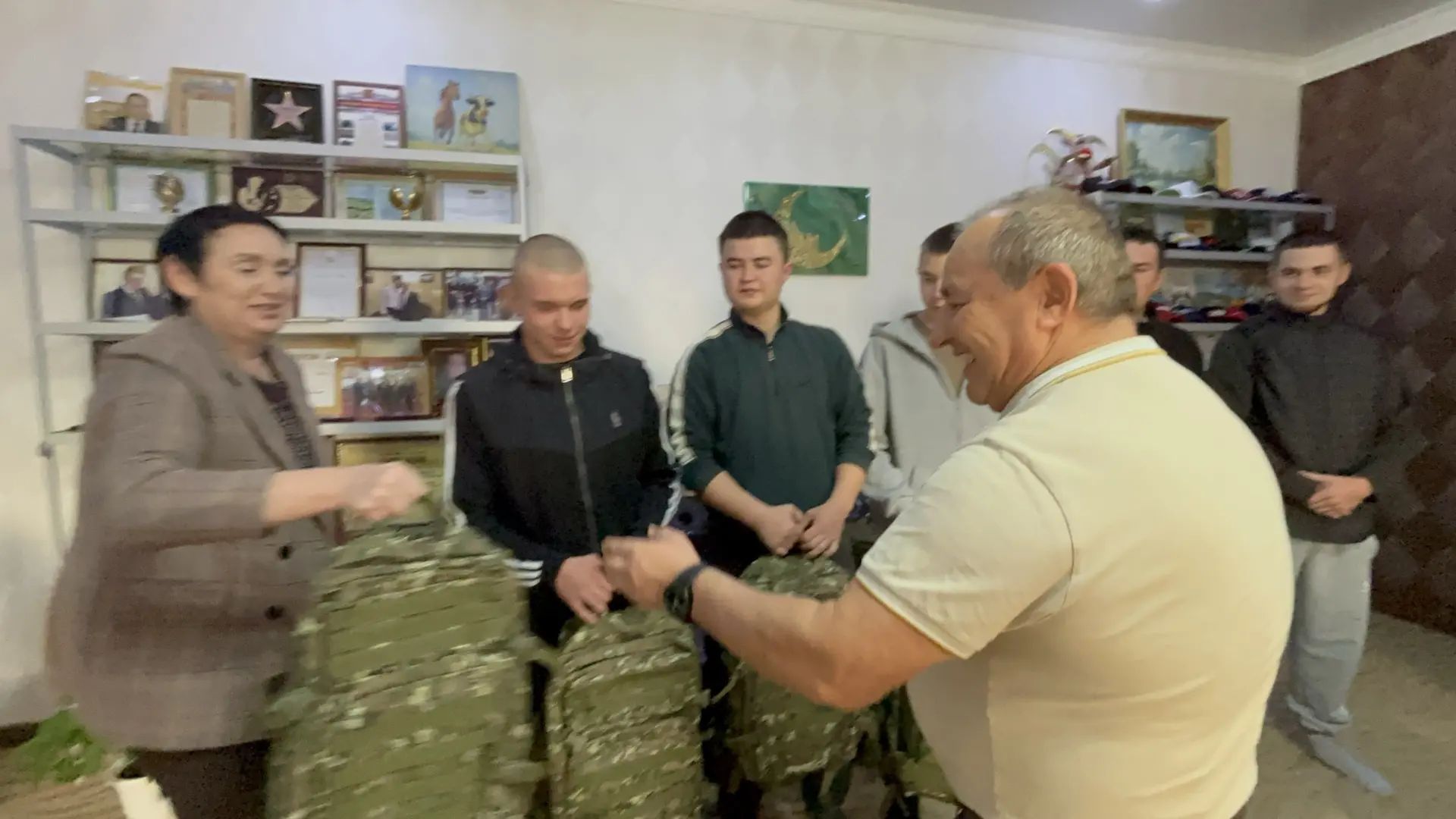 «Вахитово» ширкәтендә егетләргә солдат биштәрләре тапшырылды