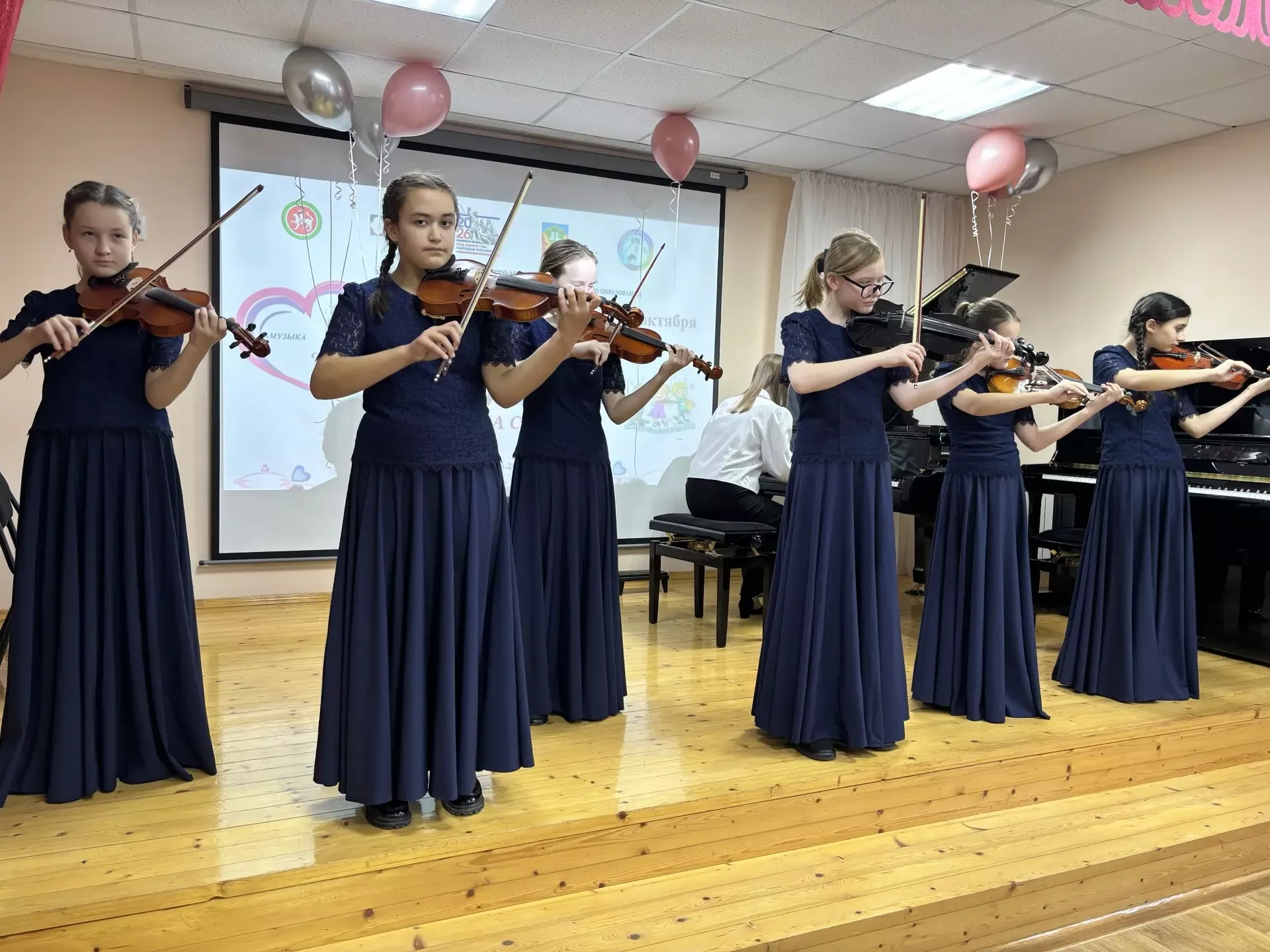 Кукмарада физик мөмкинлекләре чикле балалар катнашында фестиваль-конкурс оештырылды