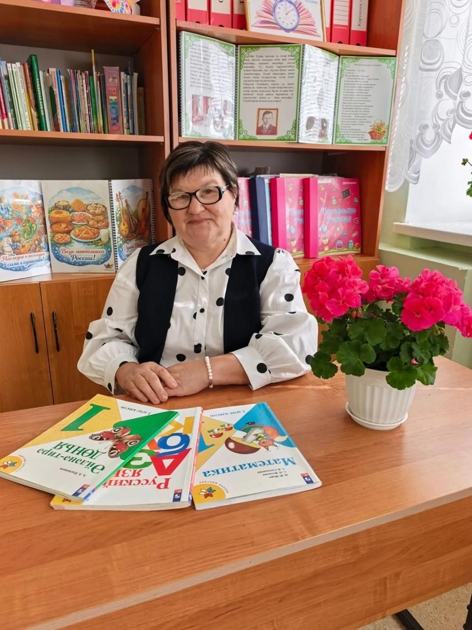 Хезмәт һәм игелек: Кукмара районыннан Зөлфия Гыйльметдинова — хөрмәт казанган остаз