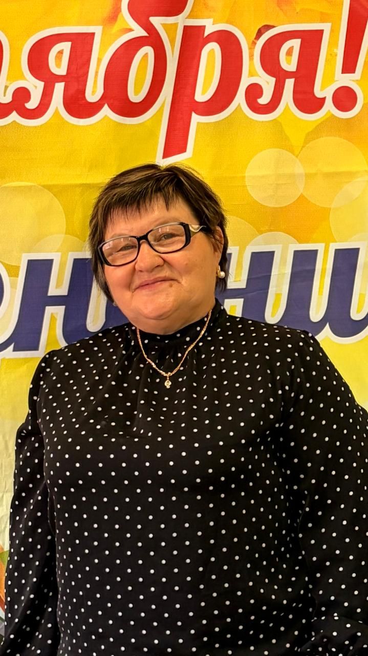 Хезмәт һәм игелек: Кукмара районыннан Зөлфия Гыйльметдинова — хөрмәт казанган остаз