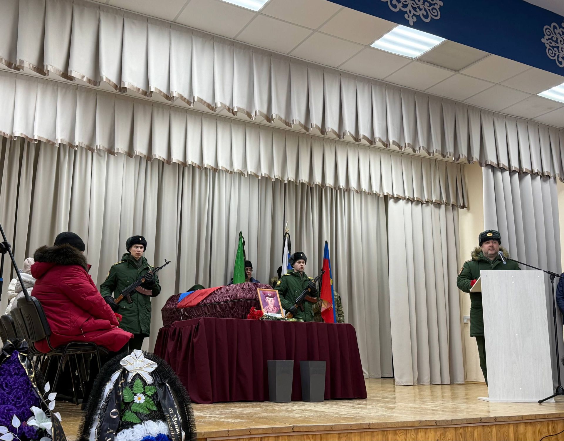 Алмаз Закиров -  Герой нашей страны