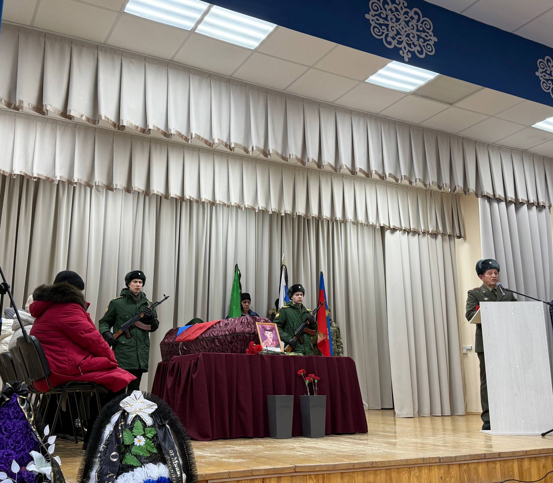Алмаз Закиров -  Герой нашей страны