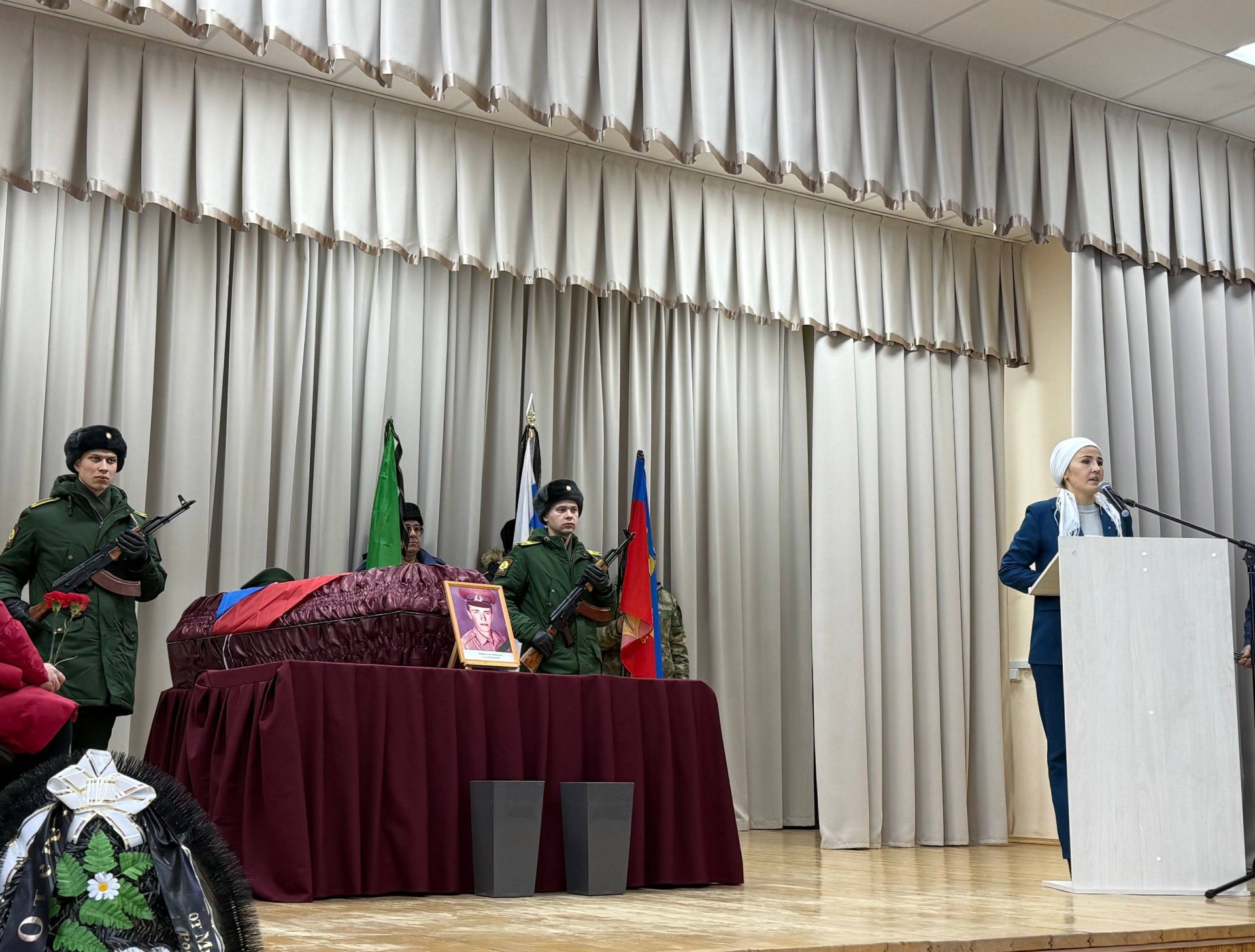 Алмаз Закиров -  Герой нашей страны
