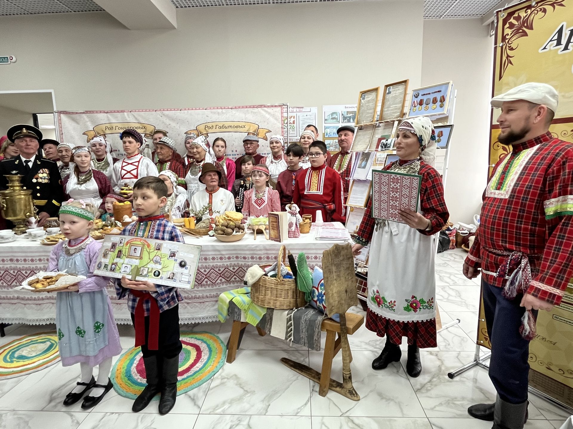Кукмарада «Гаилә тарихында гасырлар кайтавазы — Тарихта без эзлебез» исемле республика шәҗәрә фестиваленең зона этабы узды