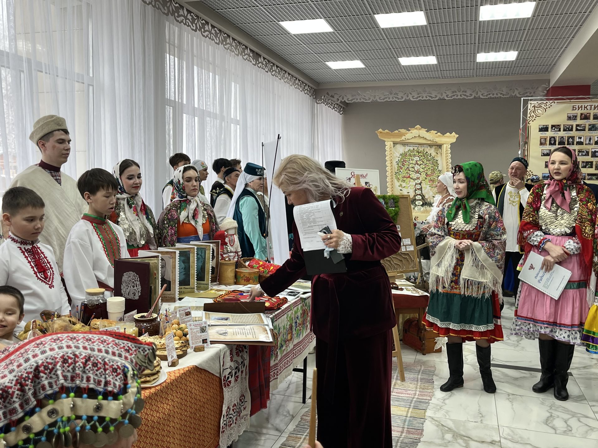 Кукмарада «Гаилә тарихында гасырлар кайтавазы — Тарихта без эзлебез» исемле республика шәҗәрә фестиваленең зона этабы узды