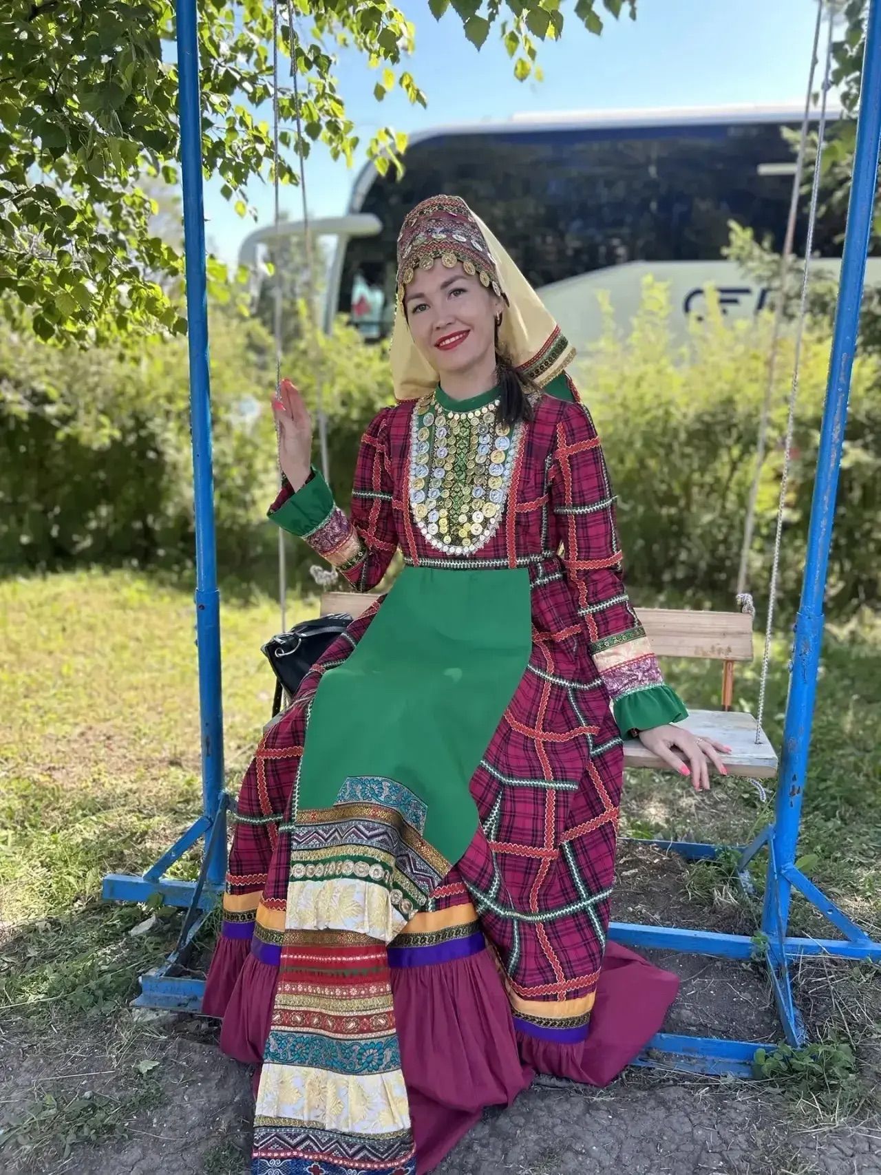 Иҗатка илтүче юл: Кукмара районында яшәүче Марианна Абрамованың мәдәният өлкәсенә килү тарихы