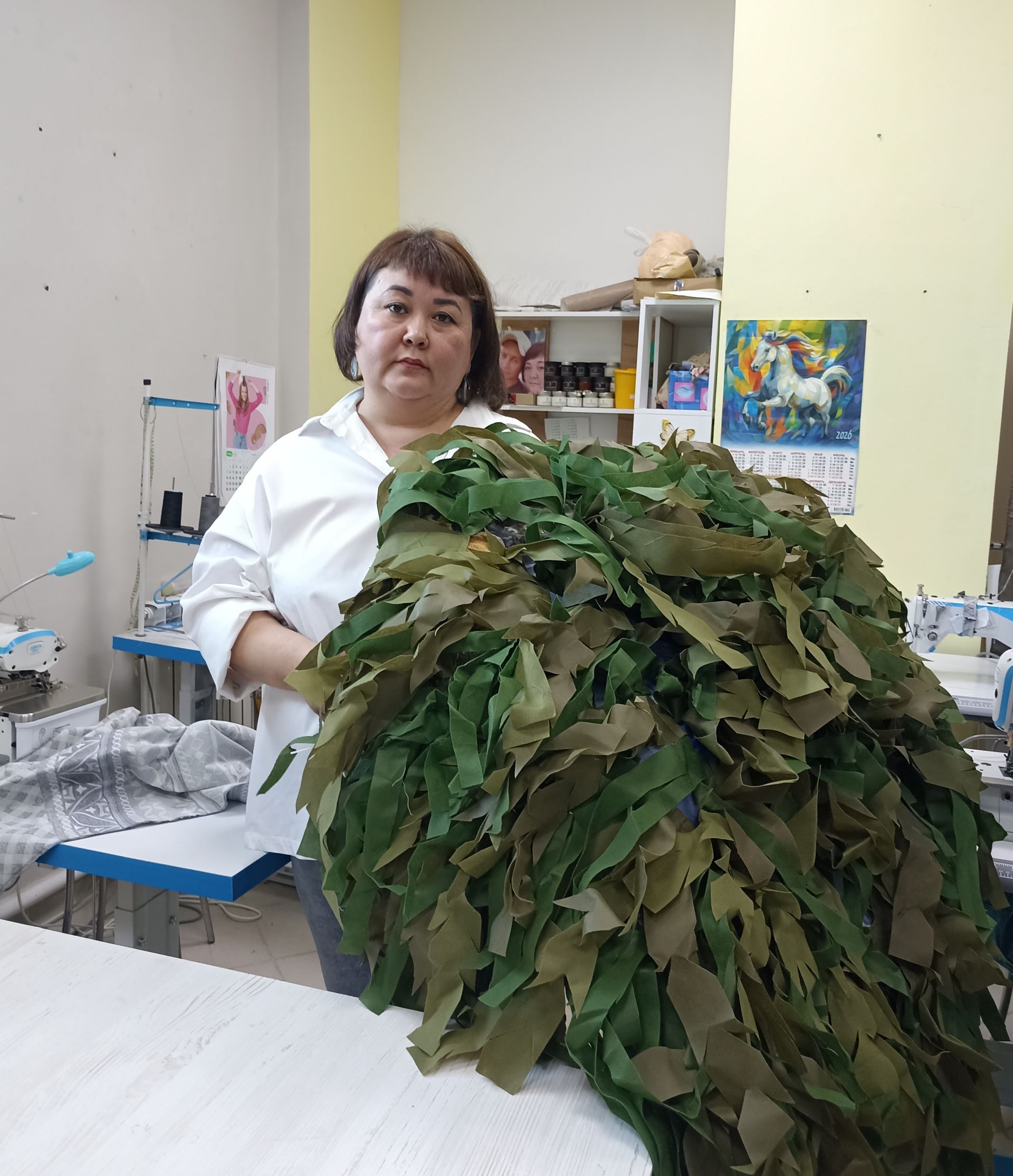 Йөрәк җылысын җепкә тезеп: Кукмарадан Айслу Рассохина махсус хәрби операциядә катнашучыларга ярдәм итә