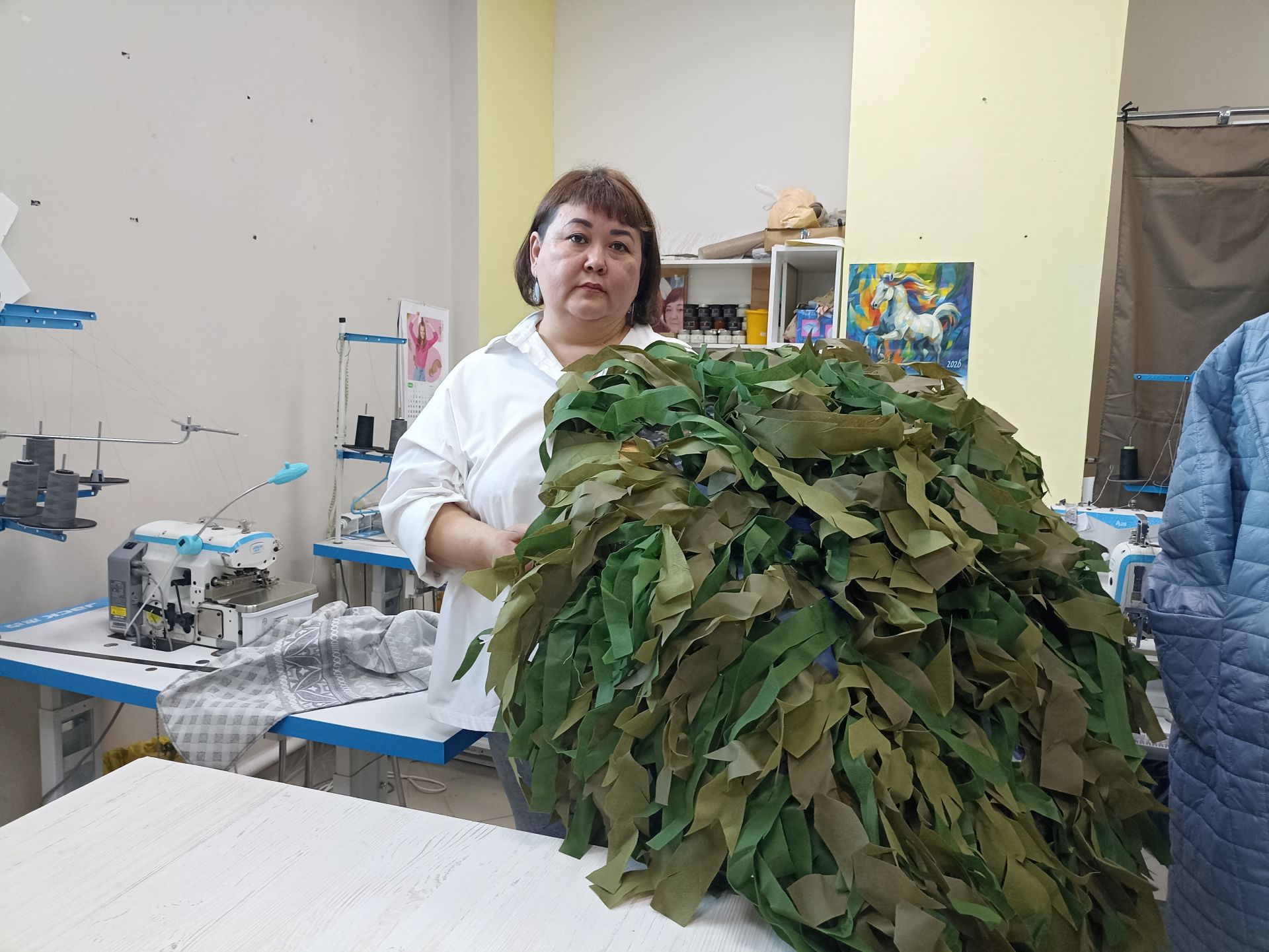 Швейная мастерская добра: как Айслу Рассохина из Кукмора помогает участникам СВО