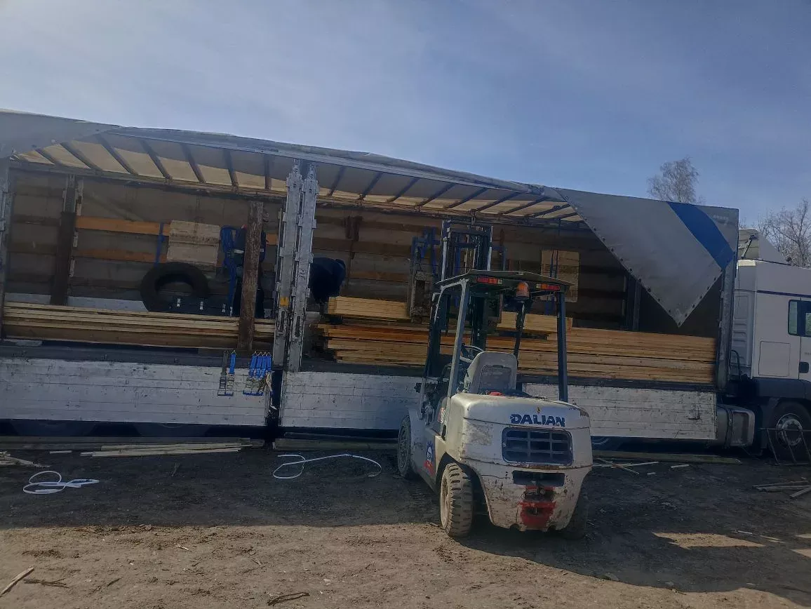 Кукмарадан Фәнил Хөрәмшин фронттагы егетләргә ярдәм күрсәтүен дәвам итә