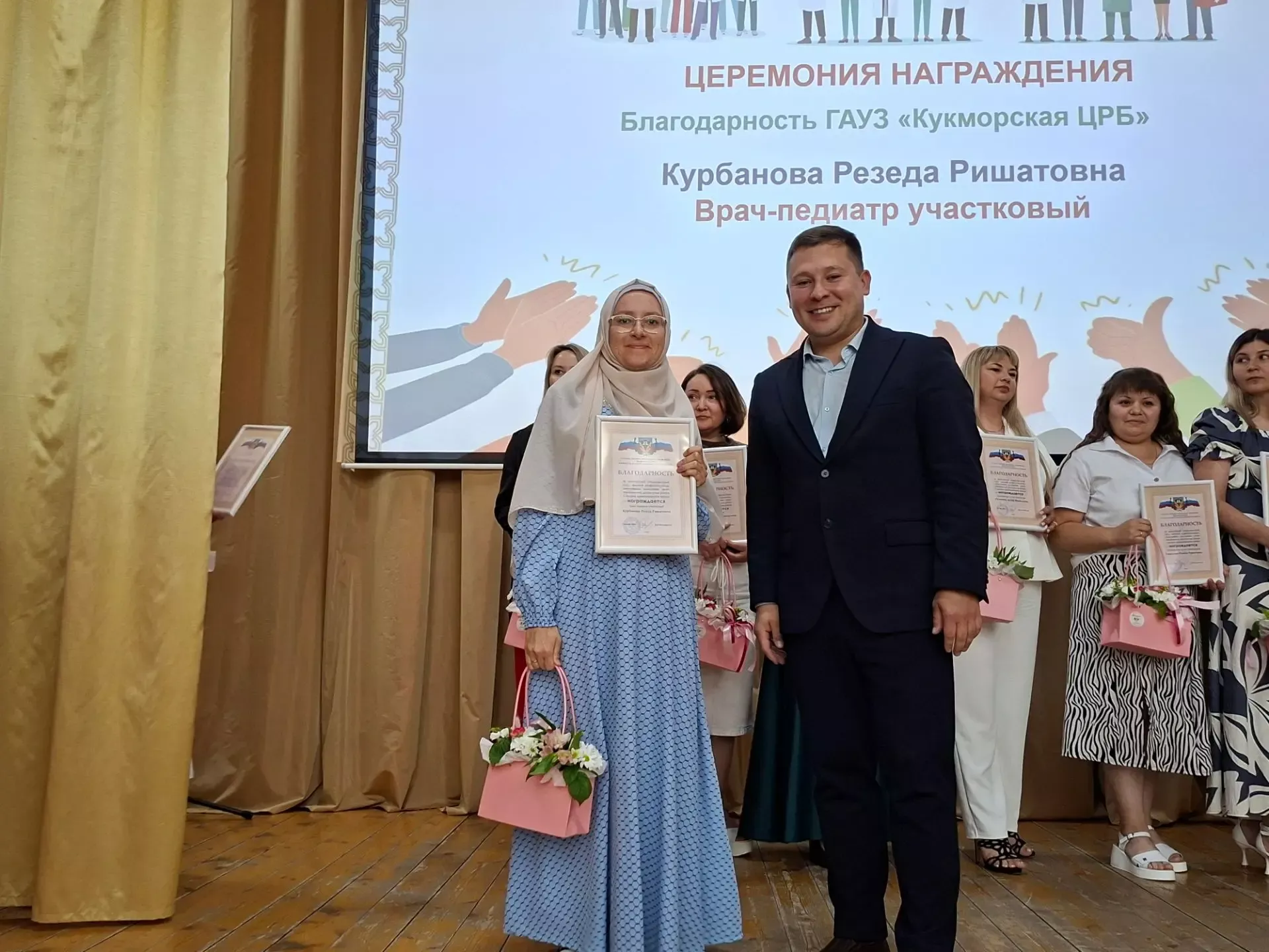Спасибо за ваш бесценный труд: в Кукморском районе поздравили медицинских работников