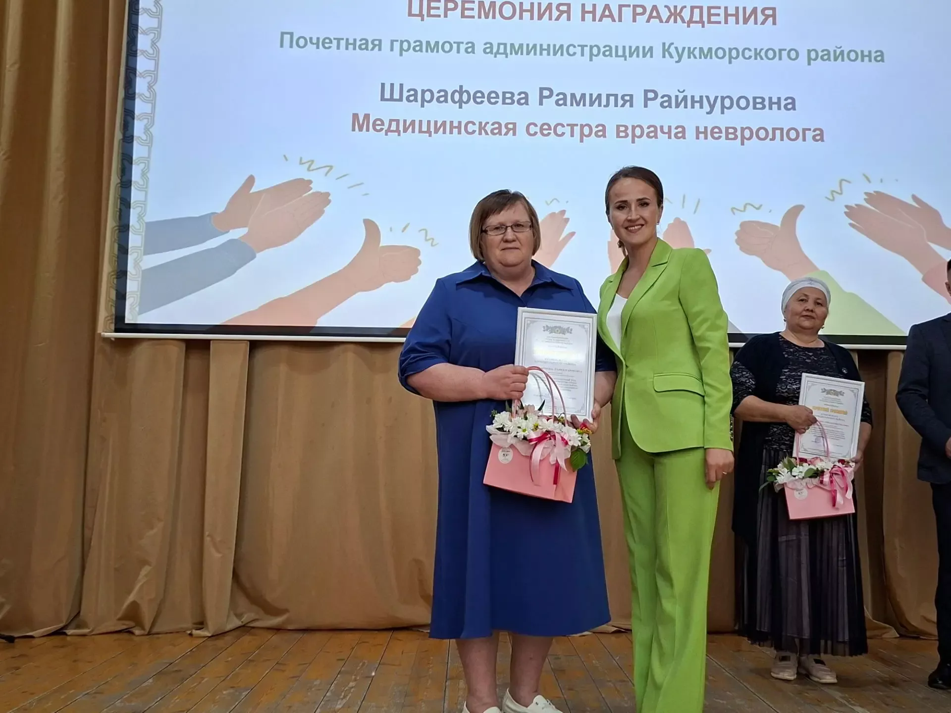 Спасибо за ваш бесценный труд: в Кукморском районе поздравили медицинских работников