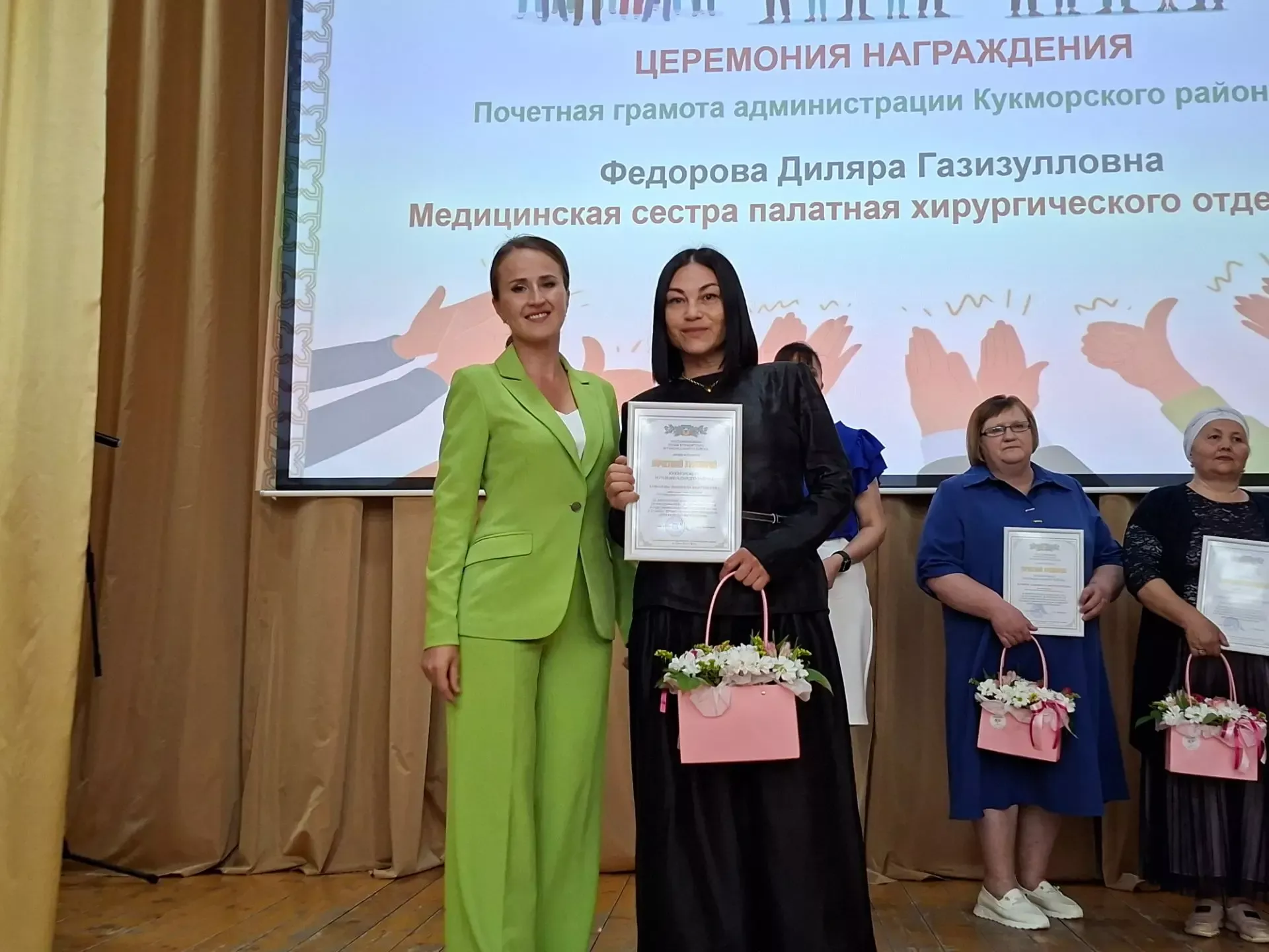 Спасибо за ваш бесценный труд: в Кукморском районе поздравили медицинских работников