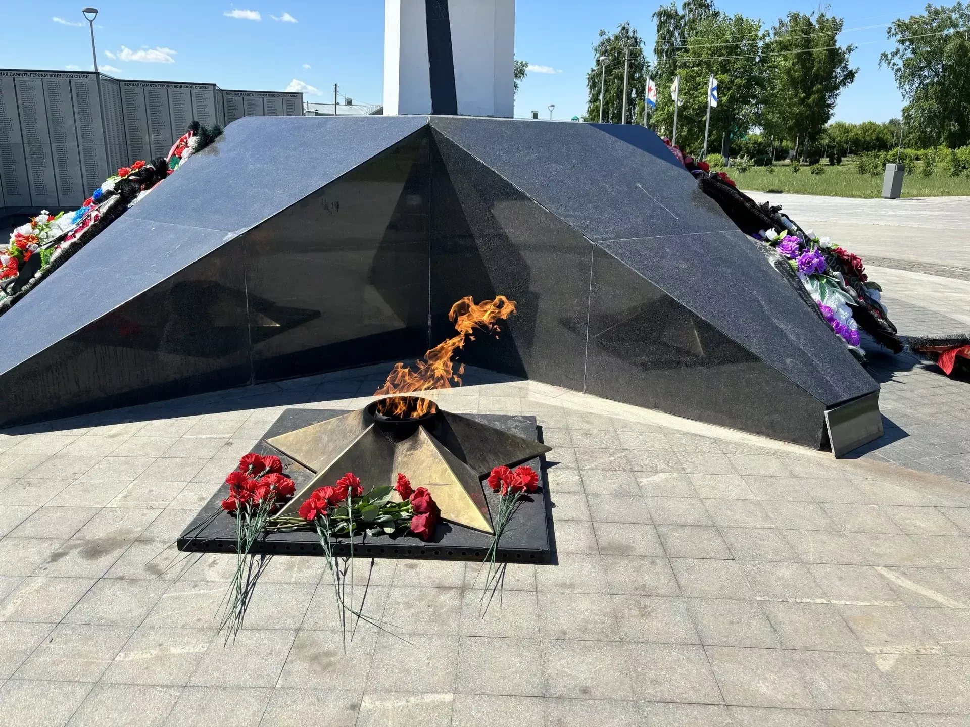 В Кукморе почтили память ветеранов Группы советских войск в Германии (фоторепортаж)