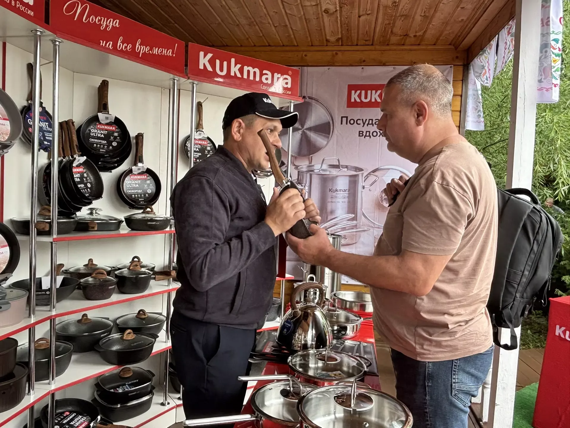 Казан шәһәренең Мирный бистәсендә узган Сабантуйдан фоторепортаж