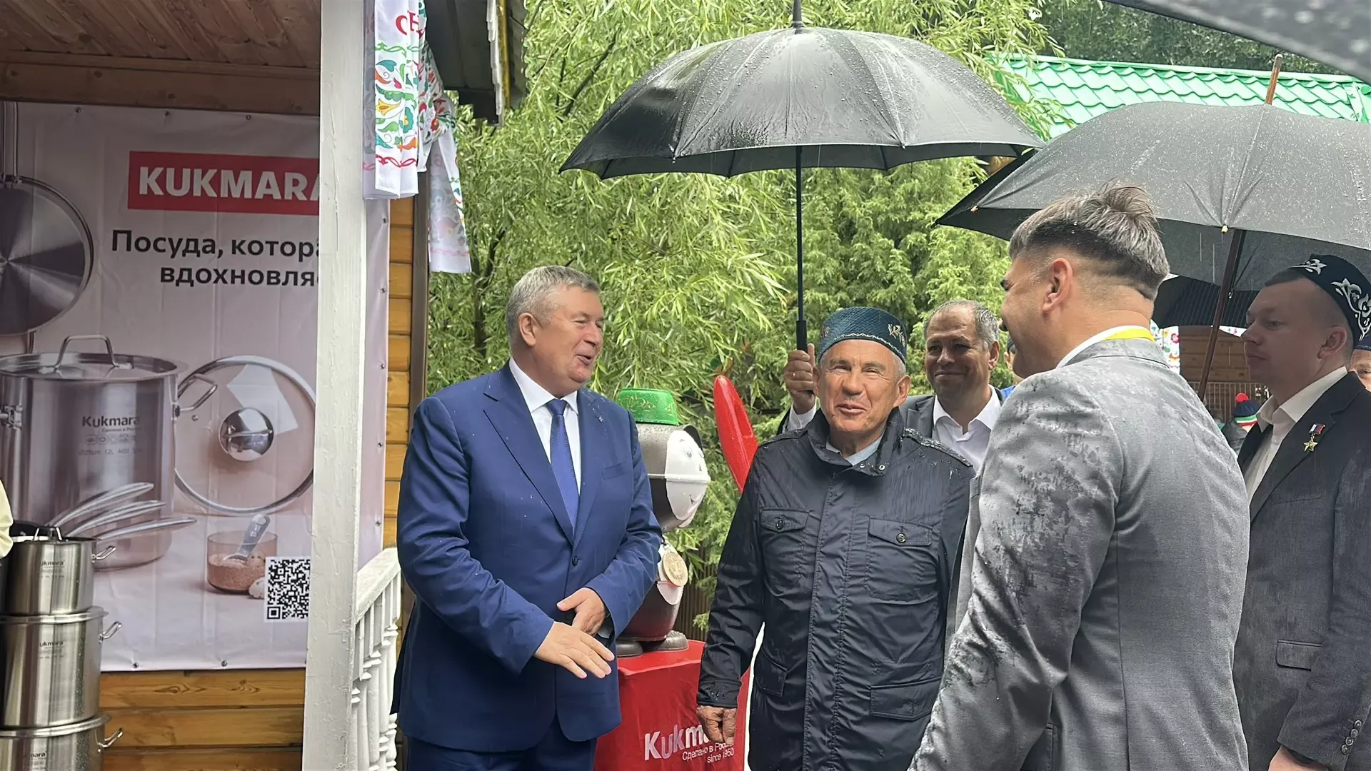 Казан шәһәренең Мирный бистәсендә узган Сабантуйдан фоторепортаж