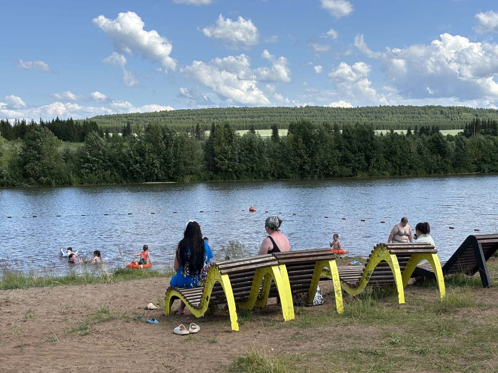Җәй рәхәте — су буенда: Кукмара пляжы ял итүчеләрне җыя