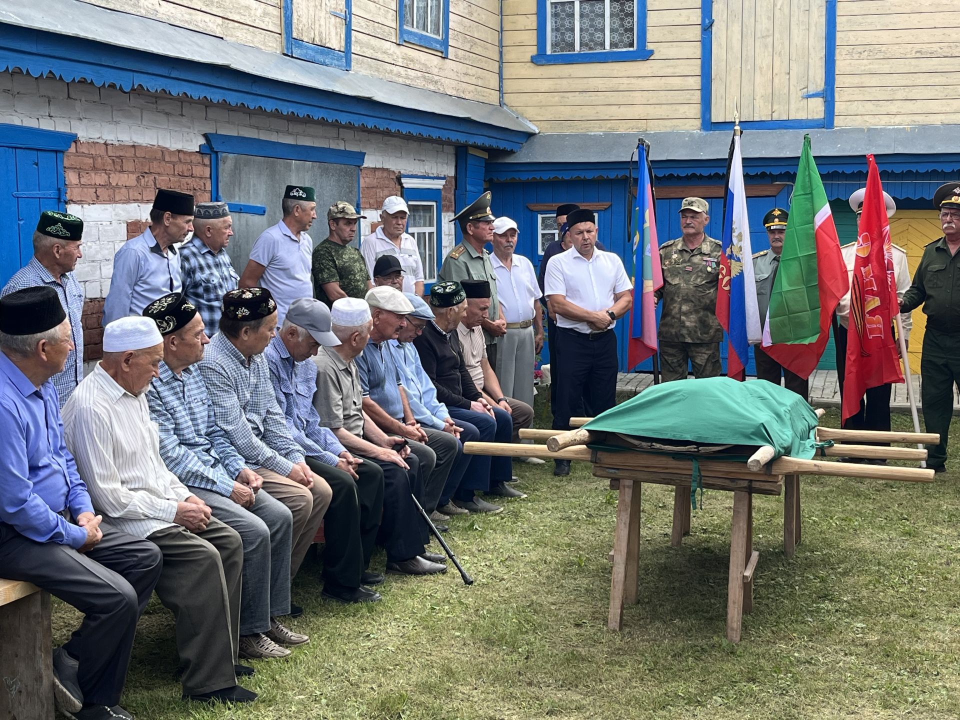 Кукмара үзенең соңгы сугыш ветераны белән хушлашты