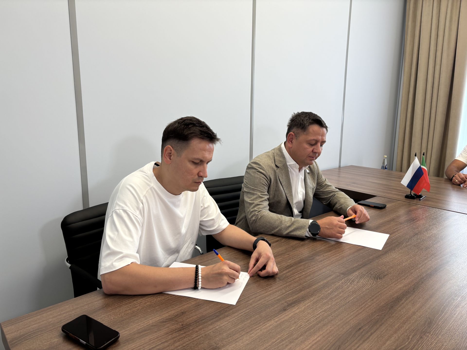 Кукмарада «Бердәм Россия» партиясе җирле бүлекчәсенең «Нәтиҗәгә эшлибез!» хисап-программа форумы узды