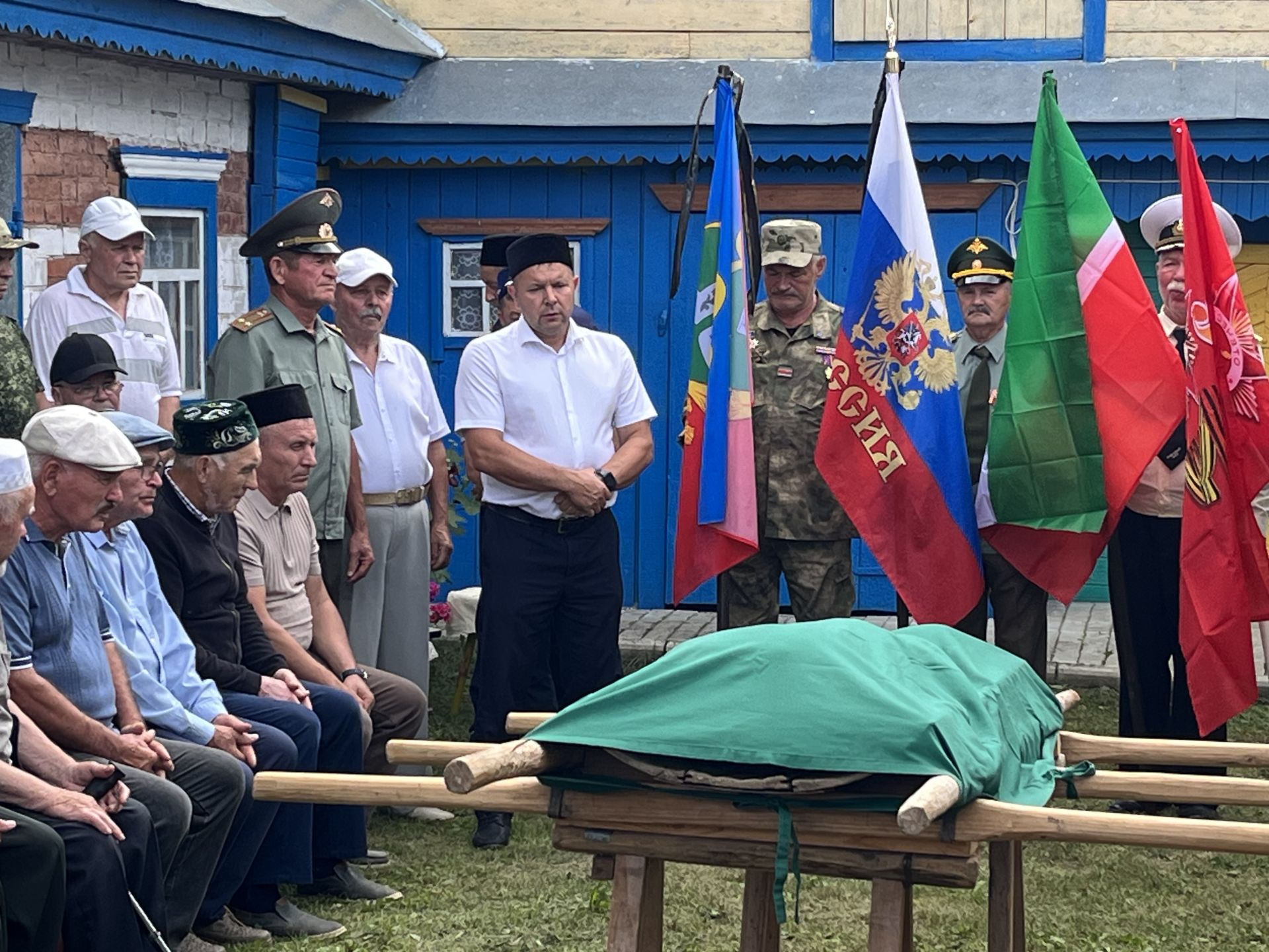 Кукмара үзенең соңгы сугыш ветераны белән хушлашты