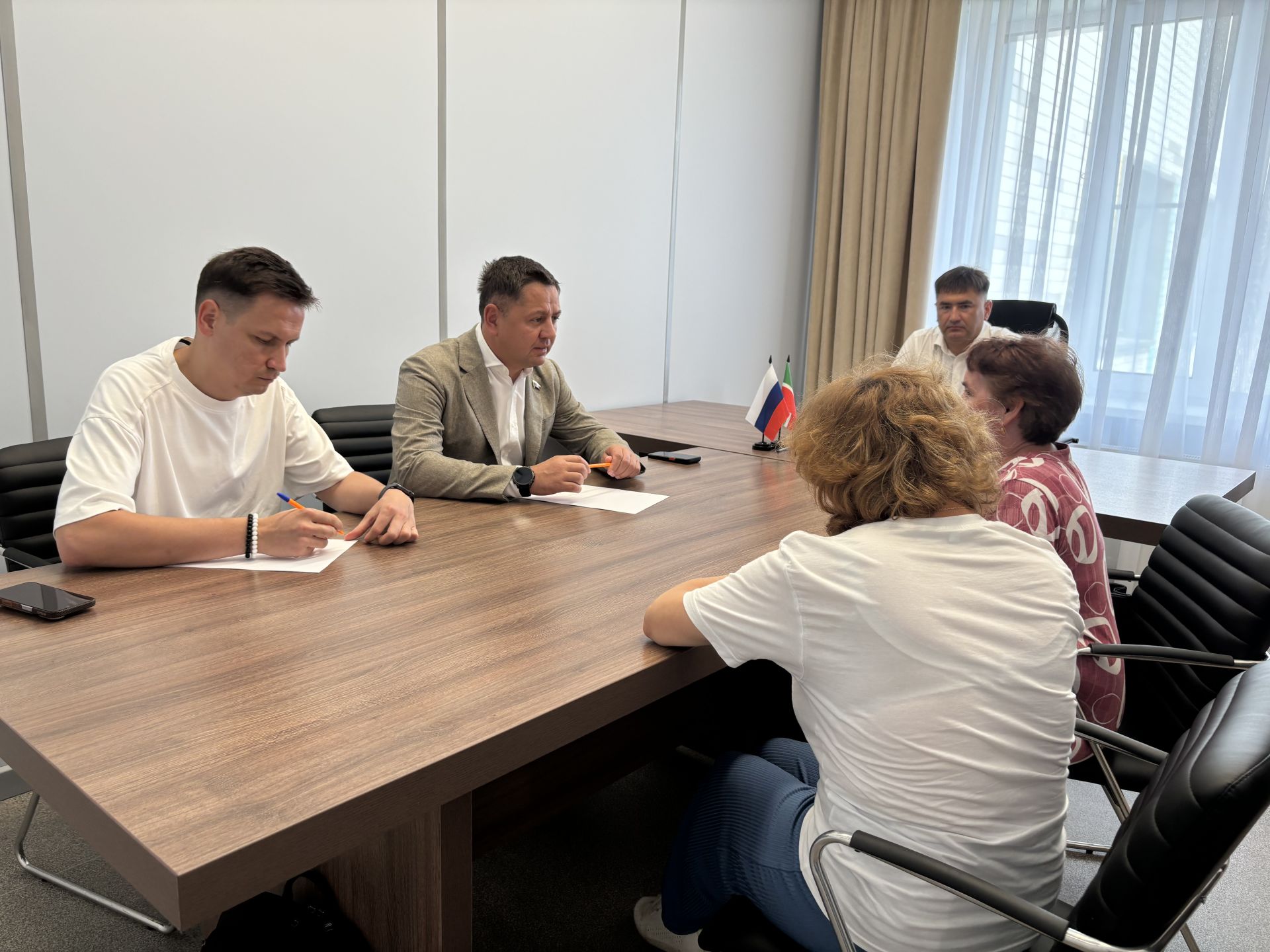Кукмарада «Бердәм Россия» партиясе җирле бүлекчәсенең «Нәтиҗәгә эшлибез!» хисап-программа форумы узды