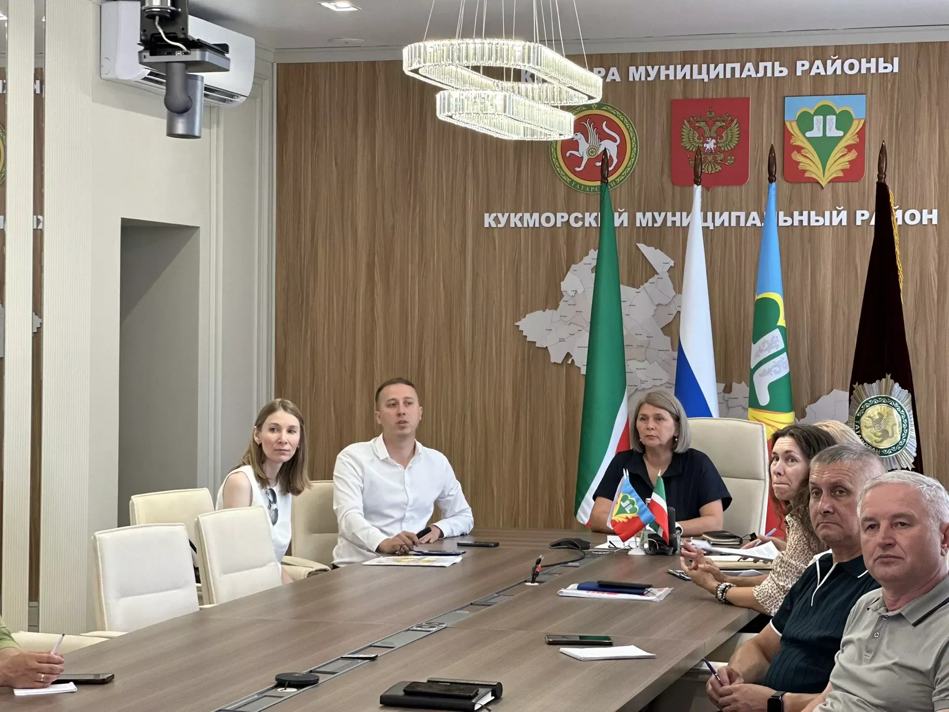 В Кукморе обсудили меры поддержки экспортоориентированных предприятий