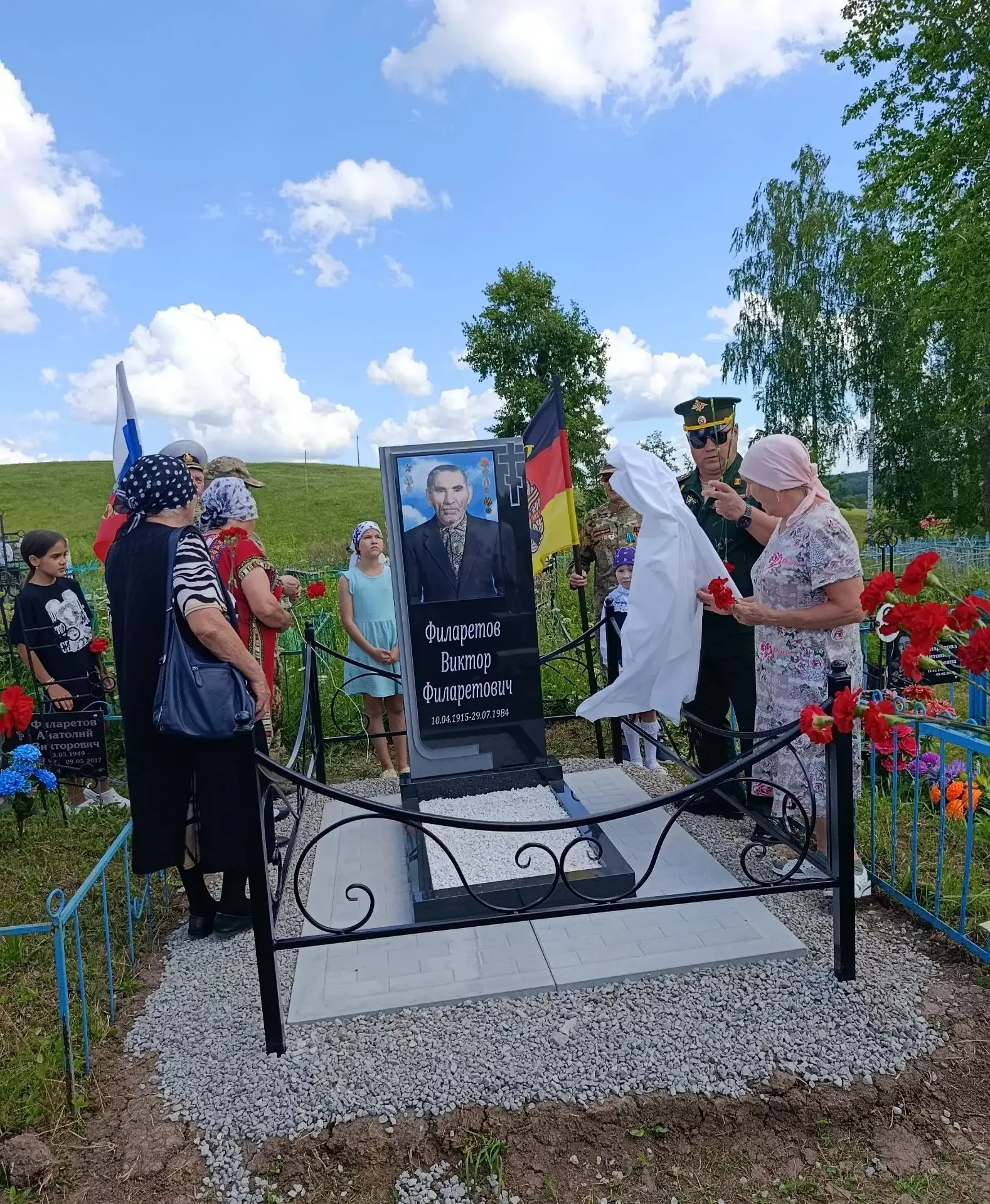 Подвиг не забыт: в Верхней Шуни увековечили память фронтовика